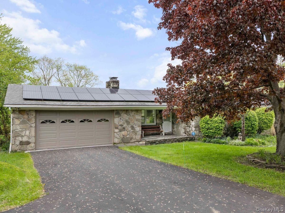 231 State Route 208 Property Photo 1