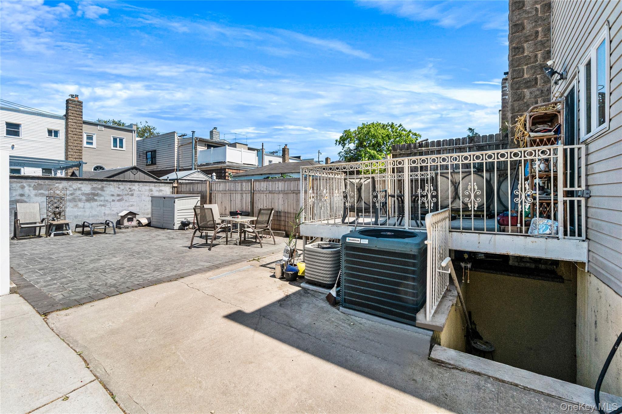 2049 E 71st Street Property Photo 17