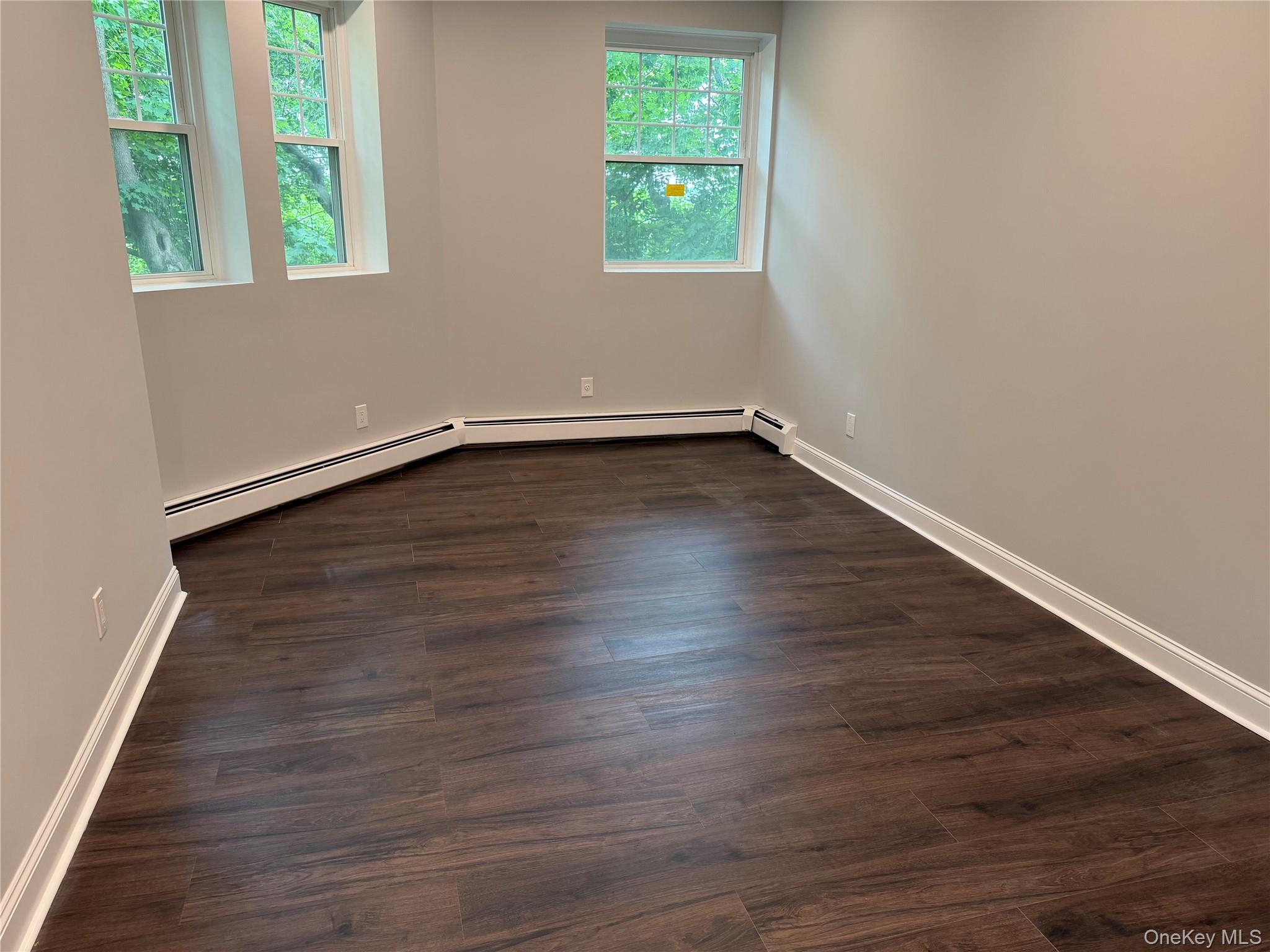 100 Clarewood Drive 2k Property Photo 4