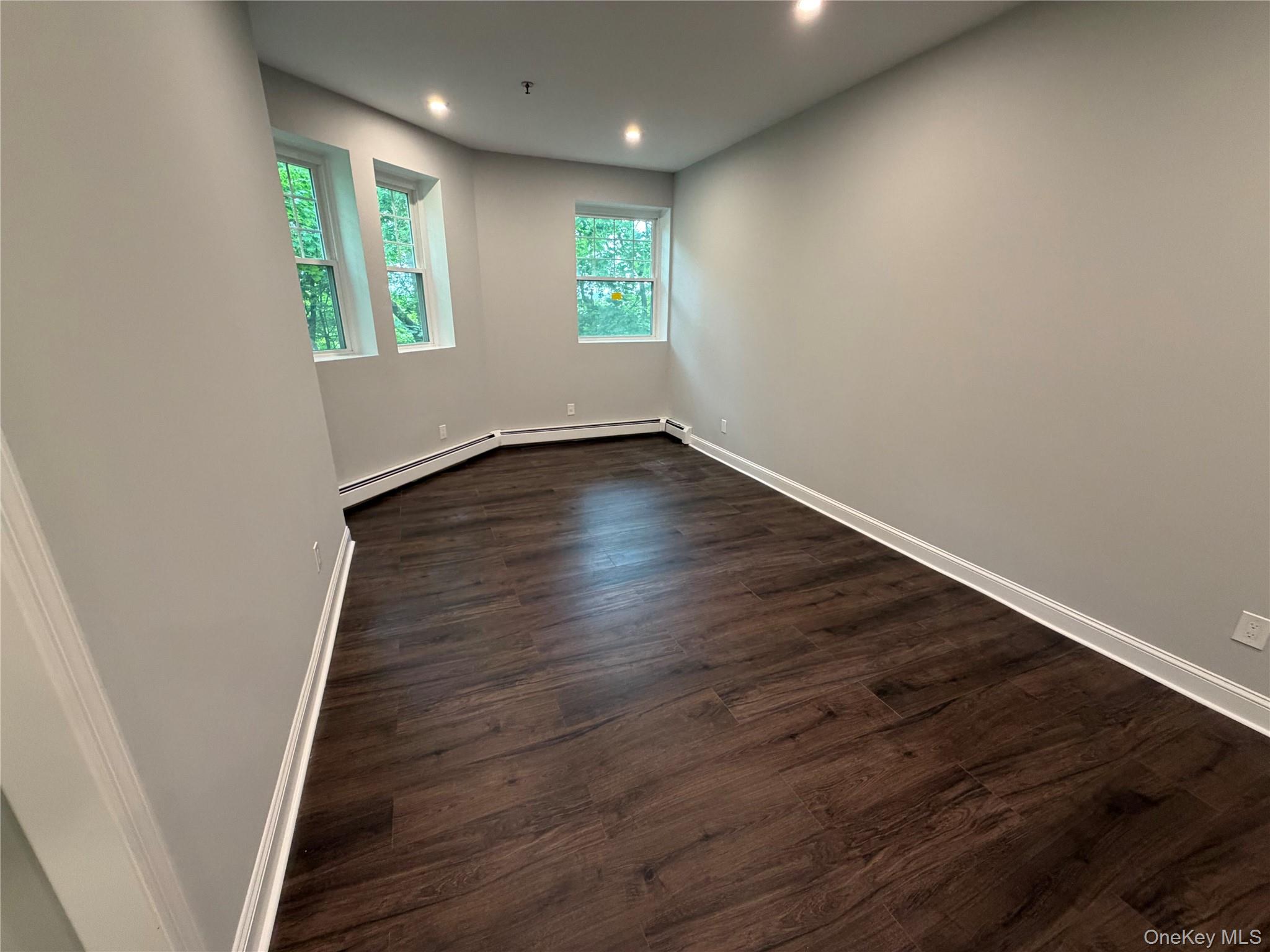 100 Clarewood Drive 2k Property Photo 10