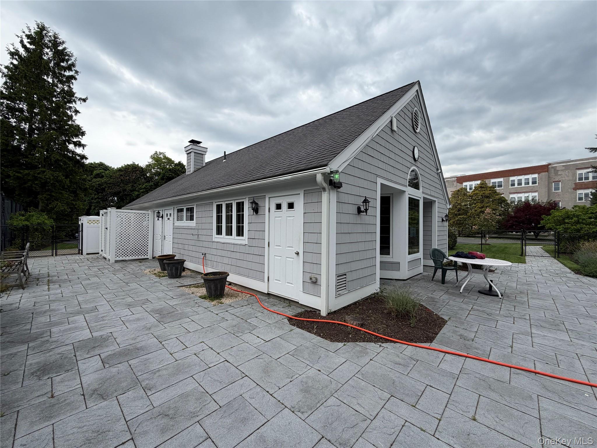 100 Clarewood Drive 2k Property Photo 13