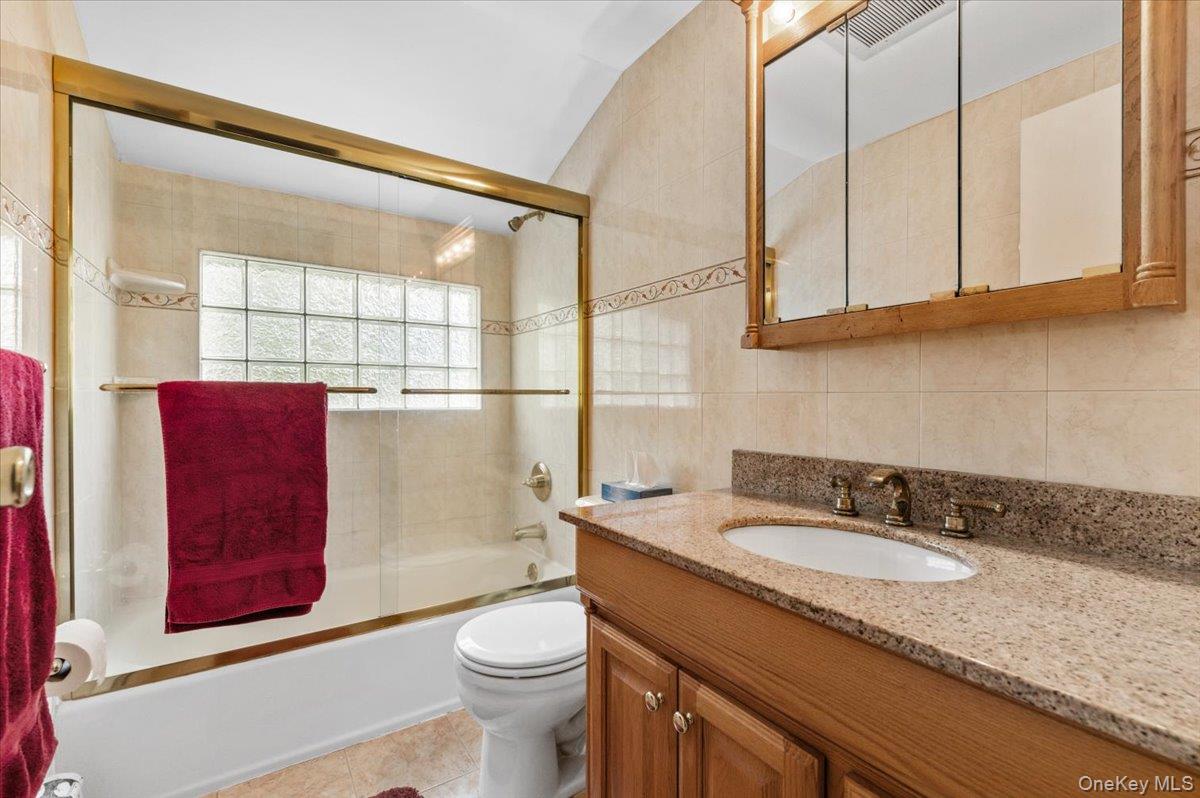 57 Meeting Lane Property Photo 20
