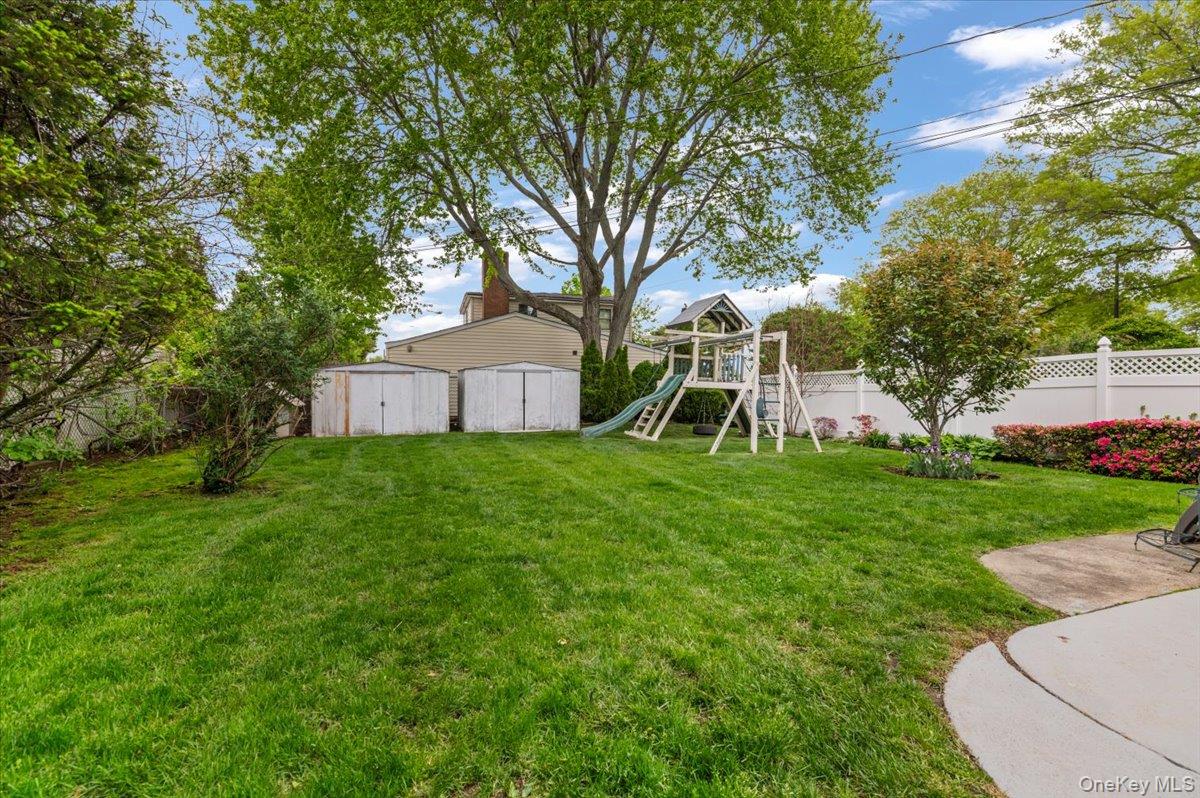 57 Meeting Lane Property Photo 29