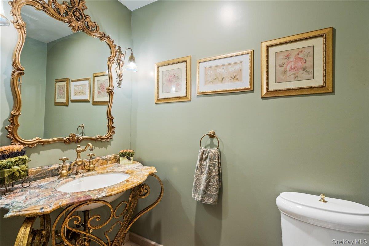 79 Aldershot Lane Property Photo 8