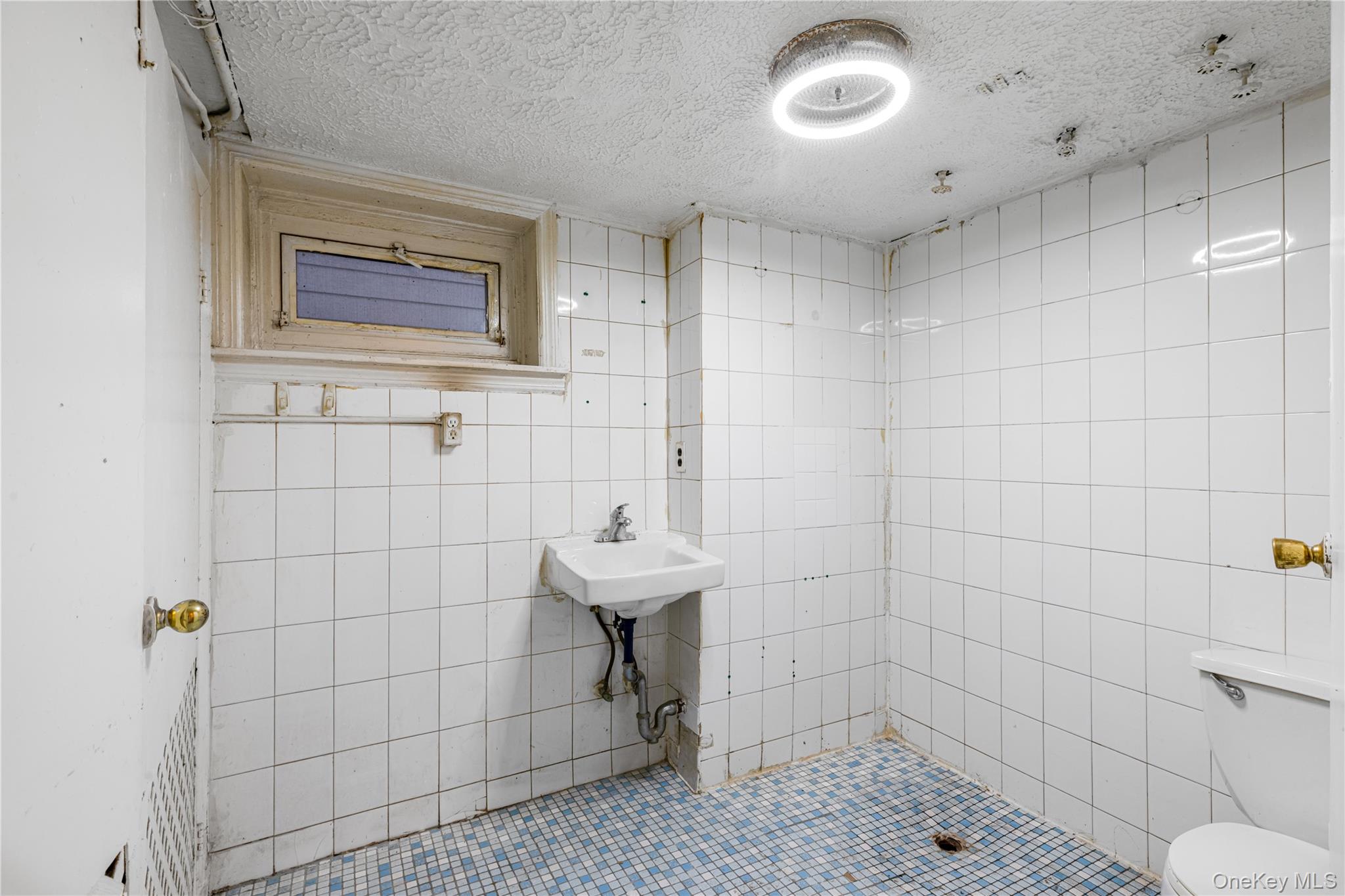 7141 Loubet Street Property Photo 8