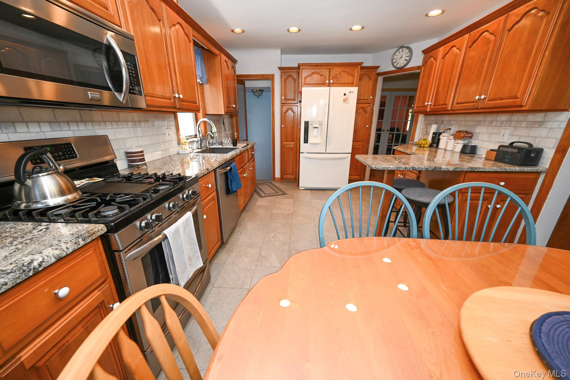 248 Fendale Street Property Photo 3