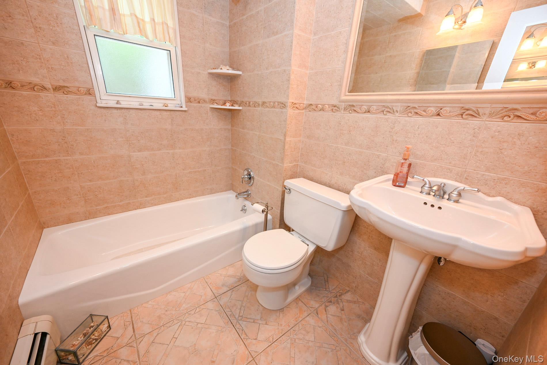 248 Fendale Street Property Photo 8