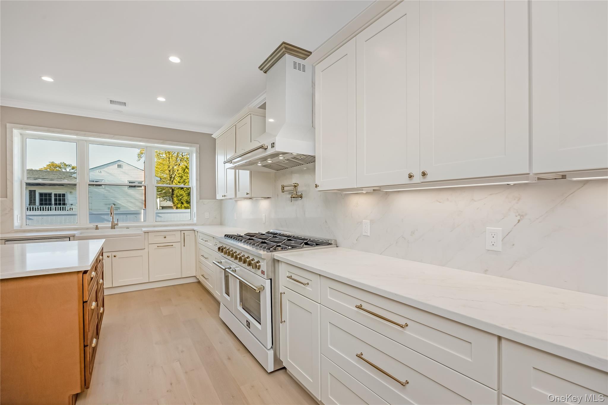 224 Oconnell Street Property Photo 15