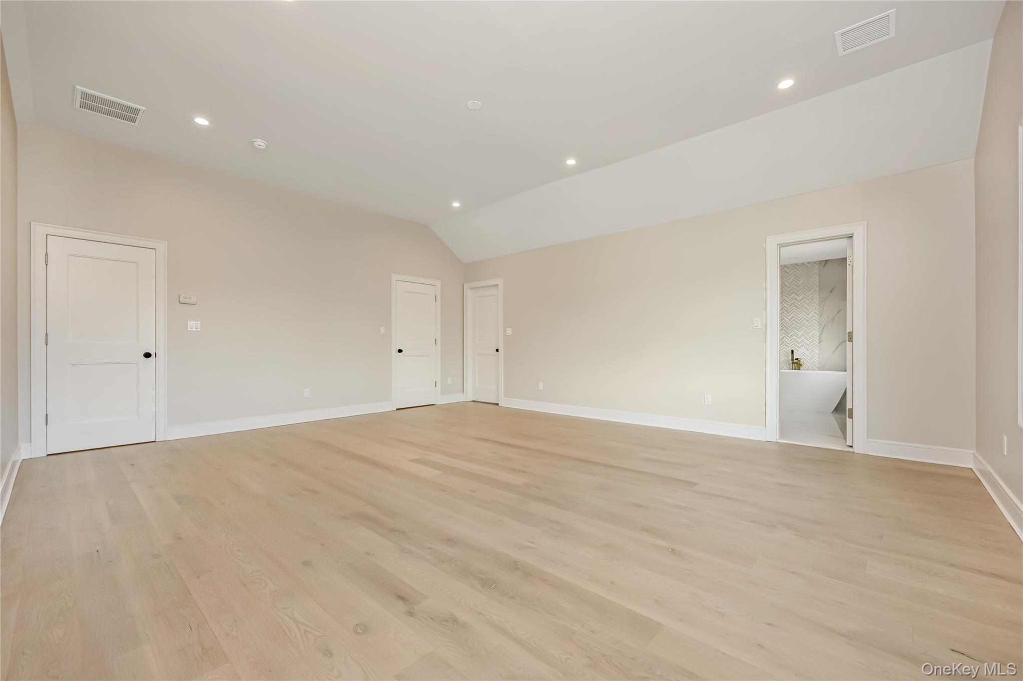 224 Oconnell Street Property Photo 23
