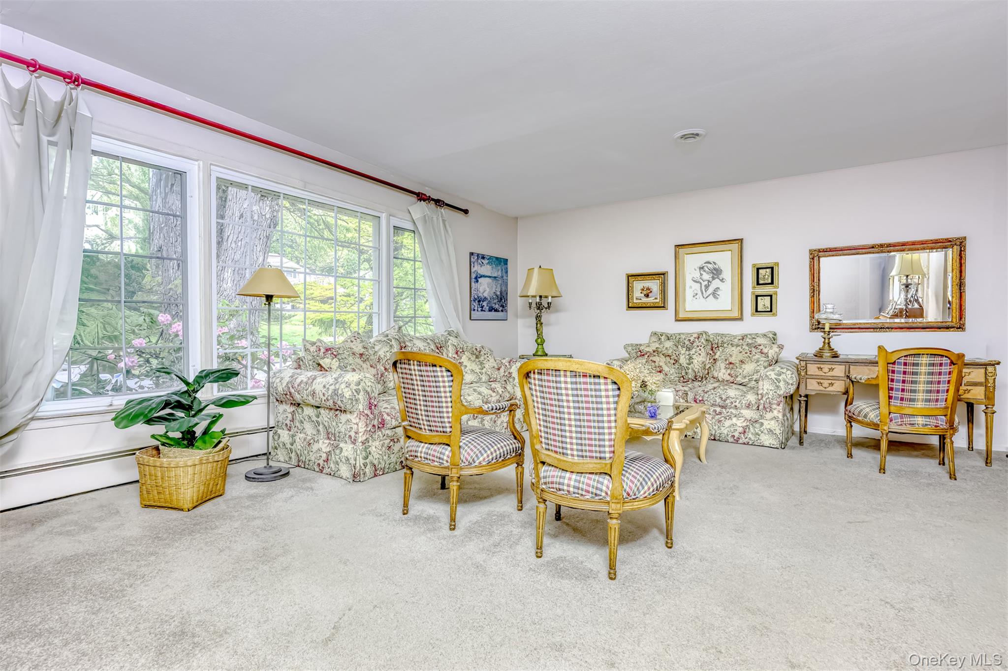 32 Charlotte Drive Property Photo 9
