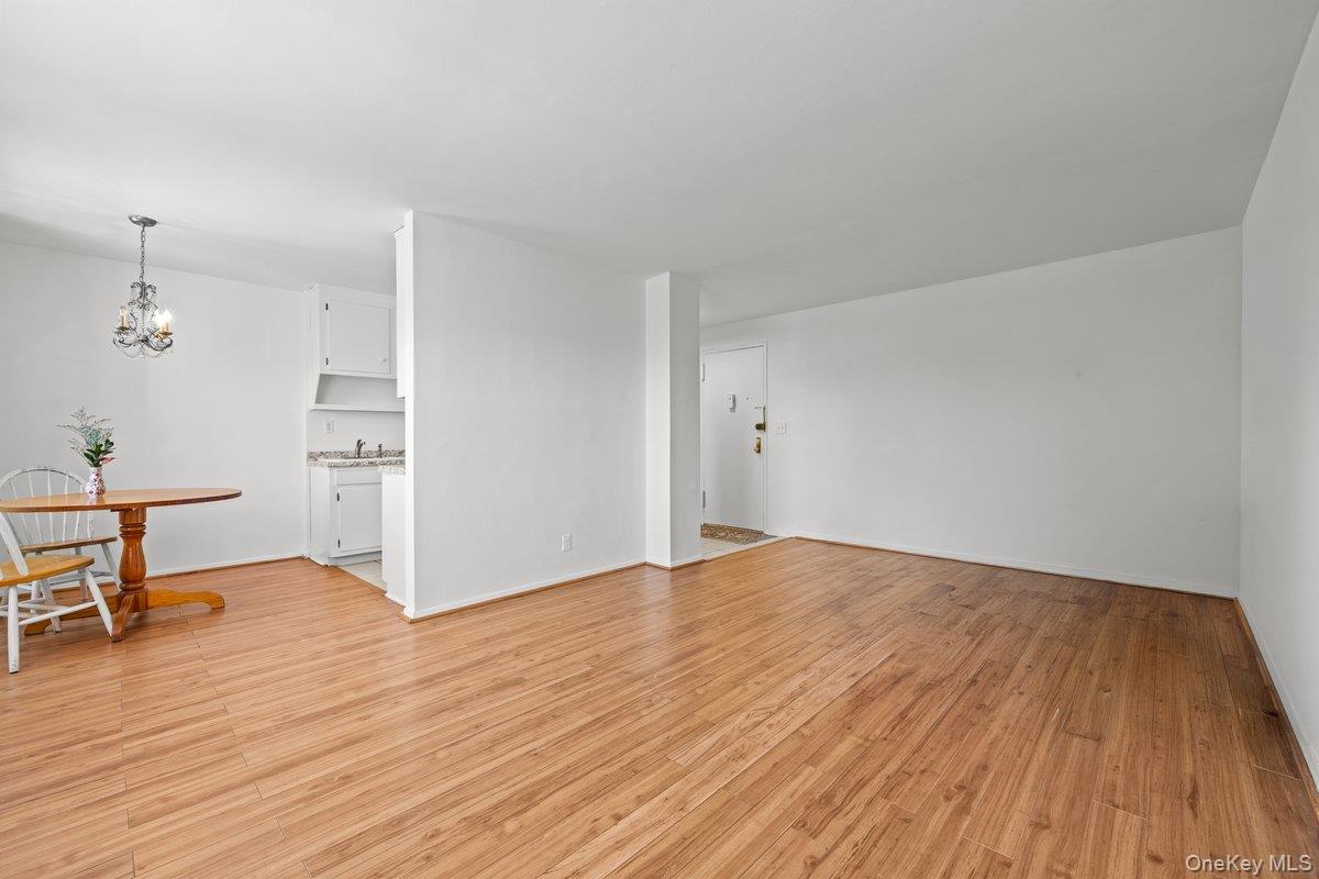 3125 Tibbett Avenue 12c Property Photo 6
