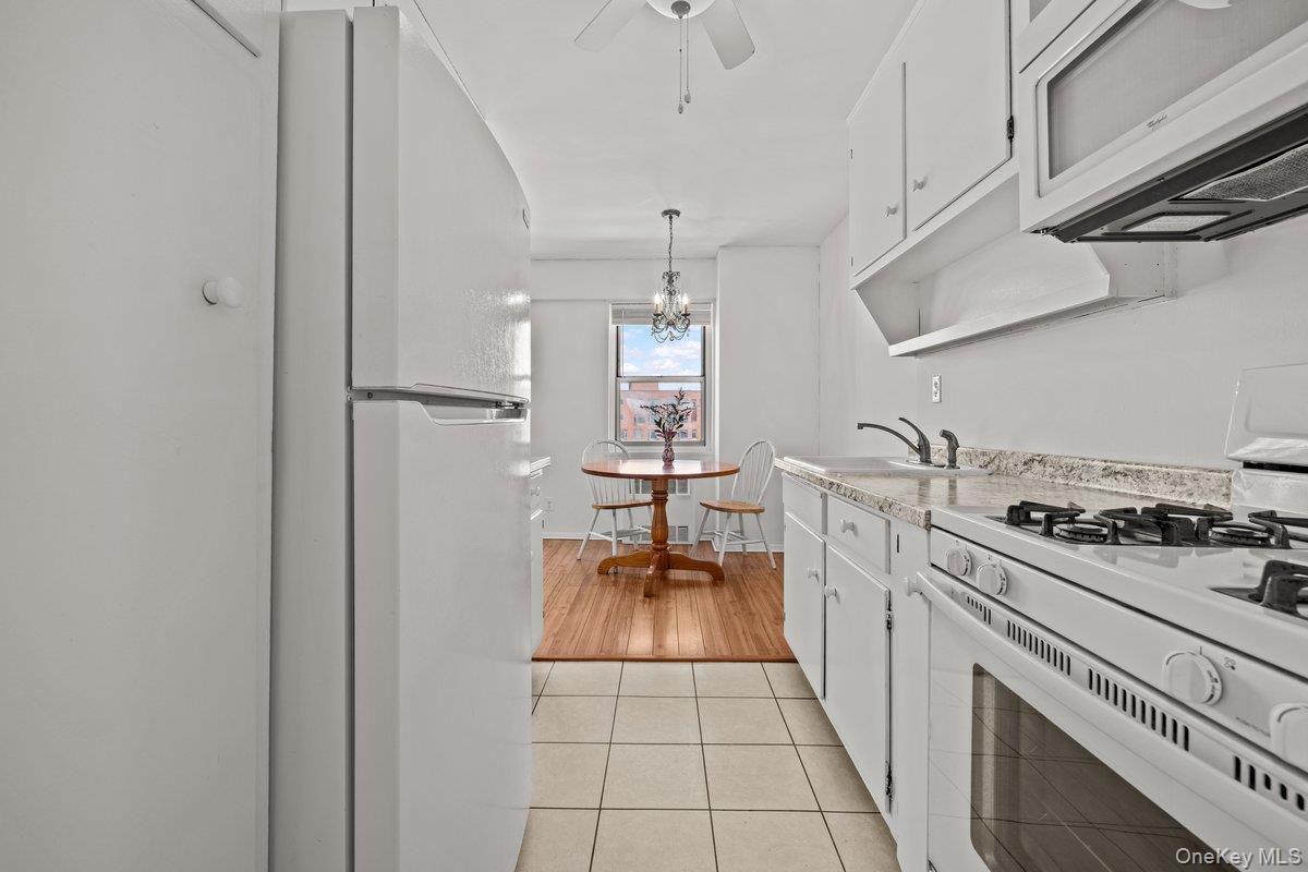 3125 Tibbett Avenue 12c Property Photo 8
