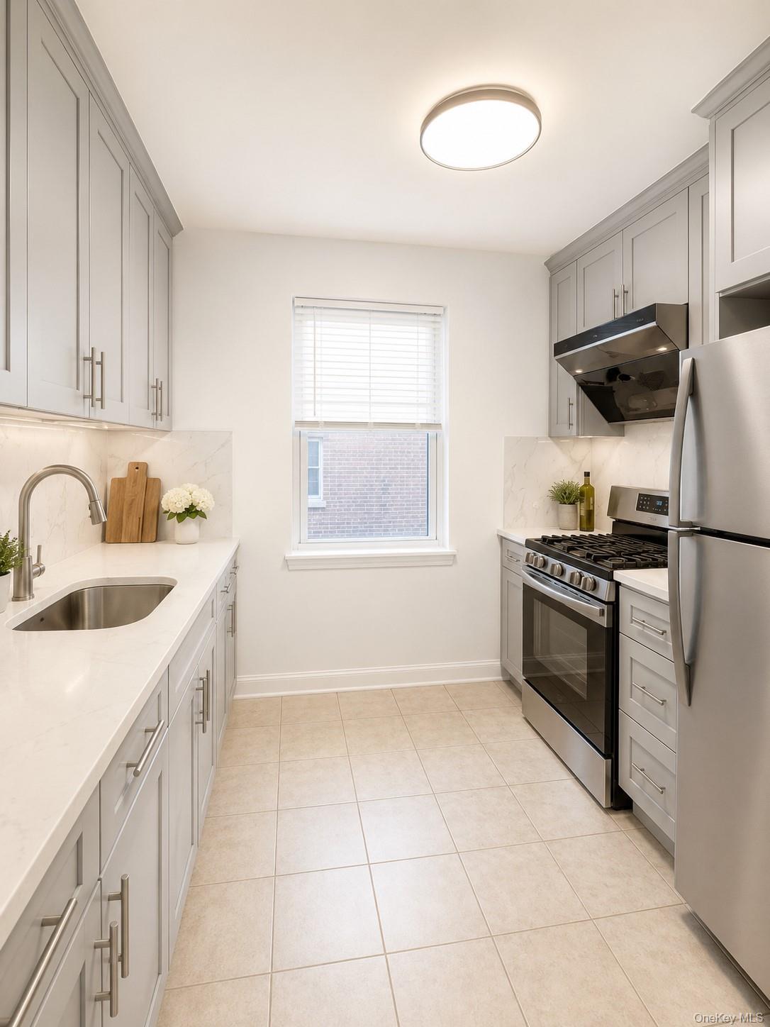 7012 Kissena Boulevard 102a Property Photo 4