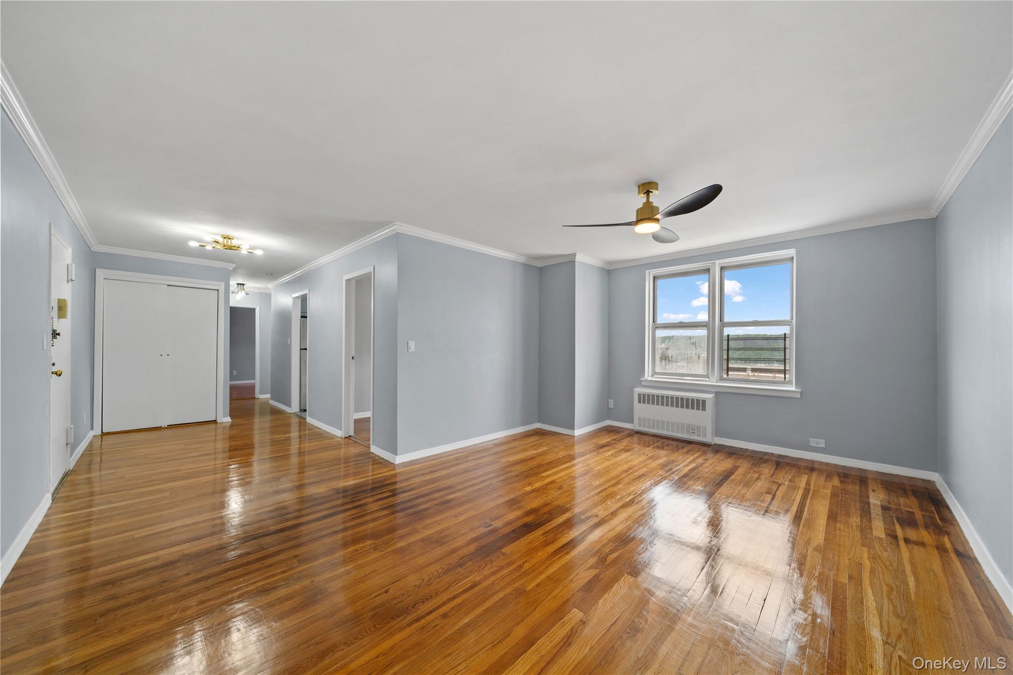 300 N Broadway 6g Property Photo 4