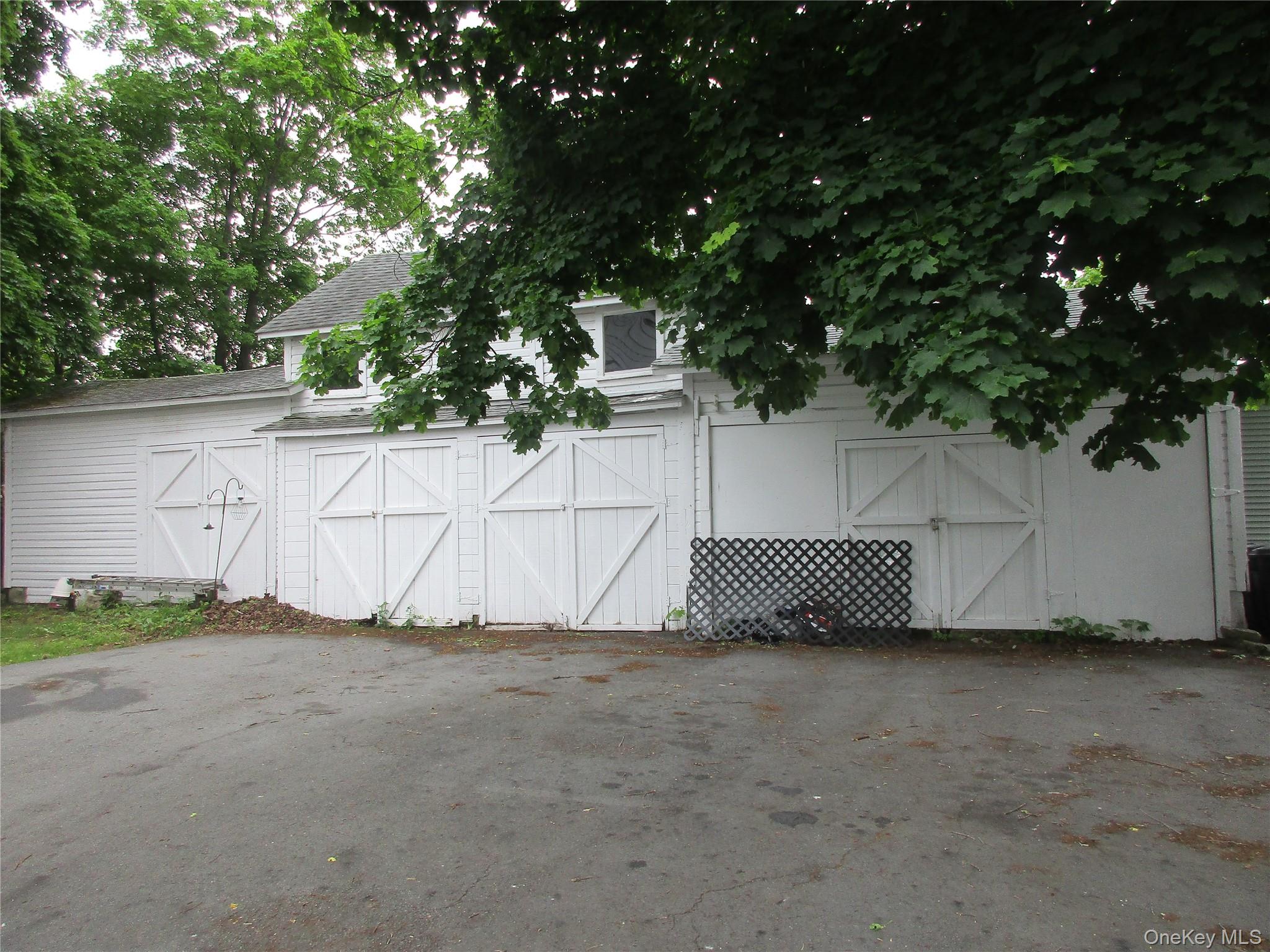 14 West Street Property Photo 32