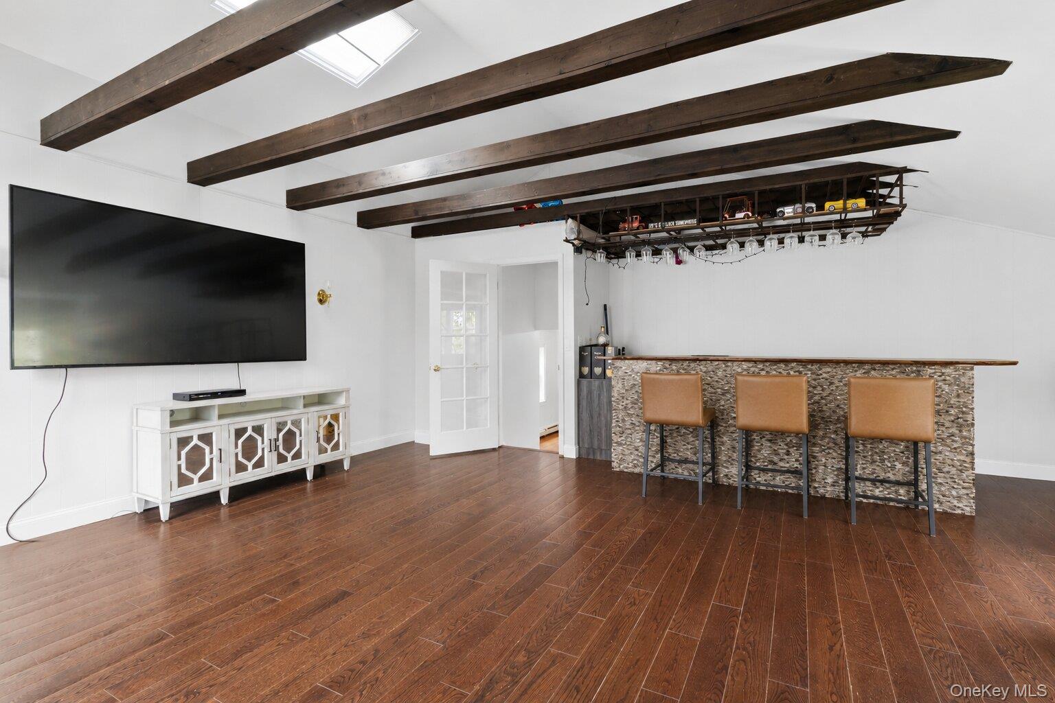 2 Watergate Drive Property Photo 17