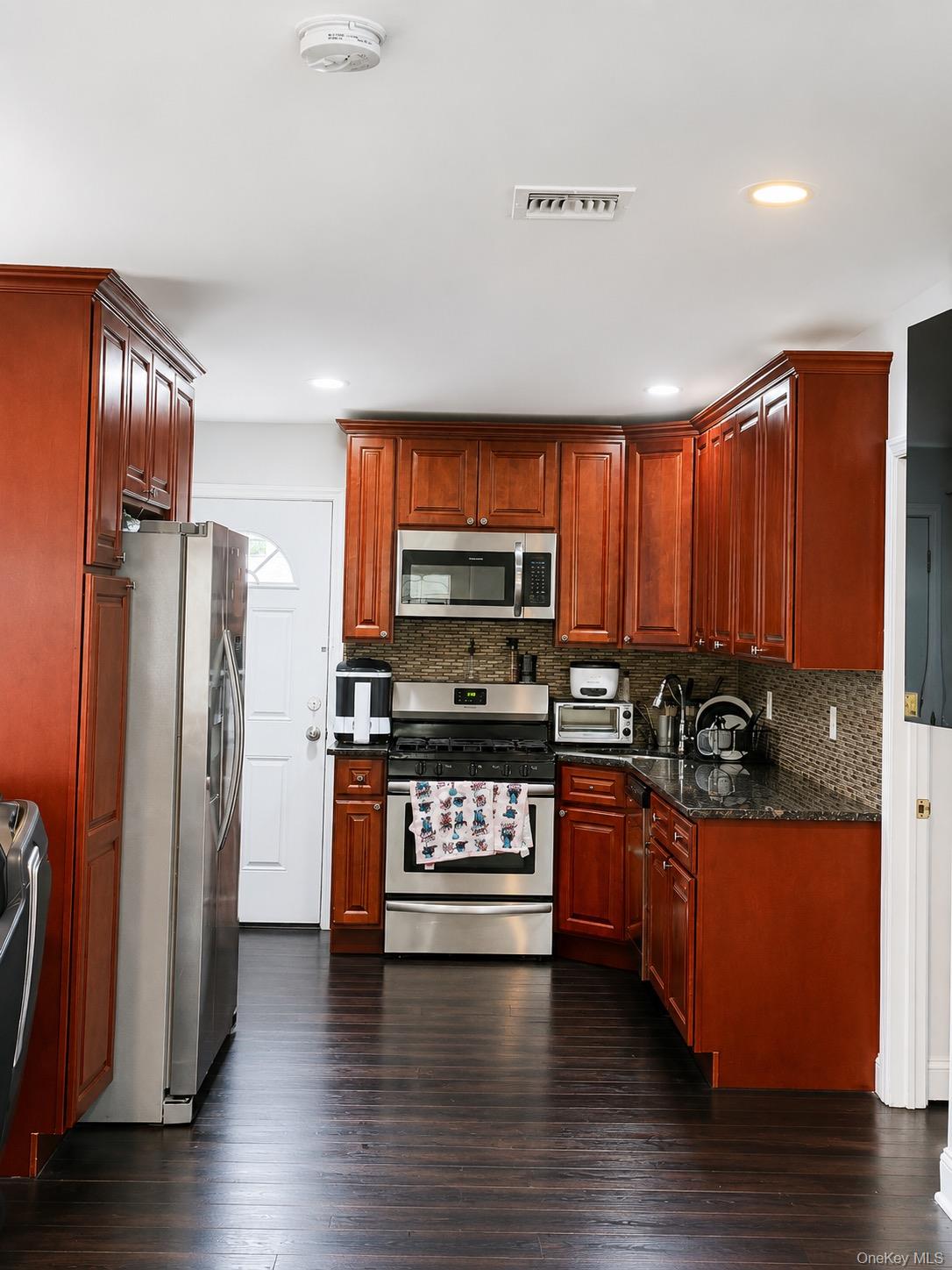 1013 Merriam Road Property Photo 4