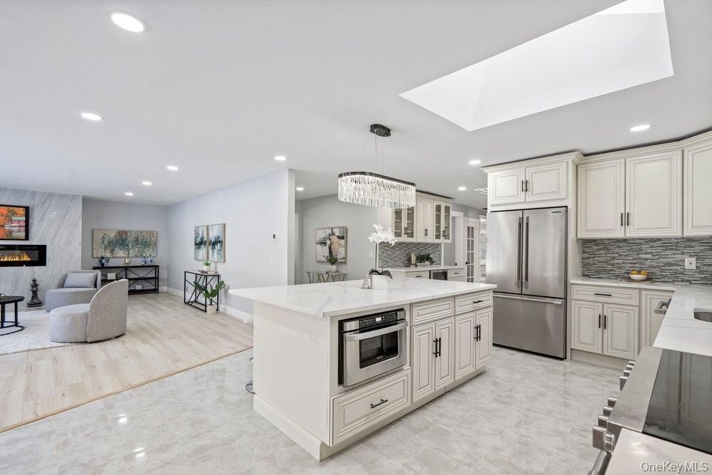 497 Woodbury Road Property Photo 15