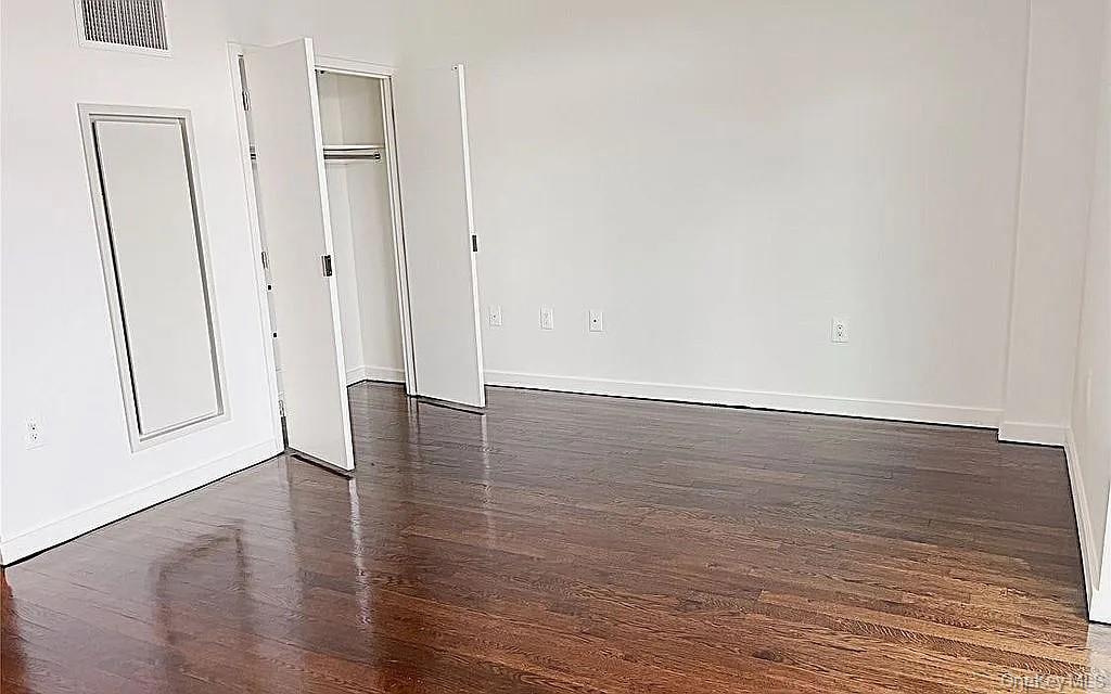 1215 Broadway 603 Property Photo 4