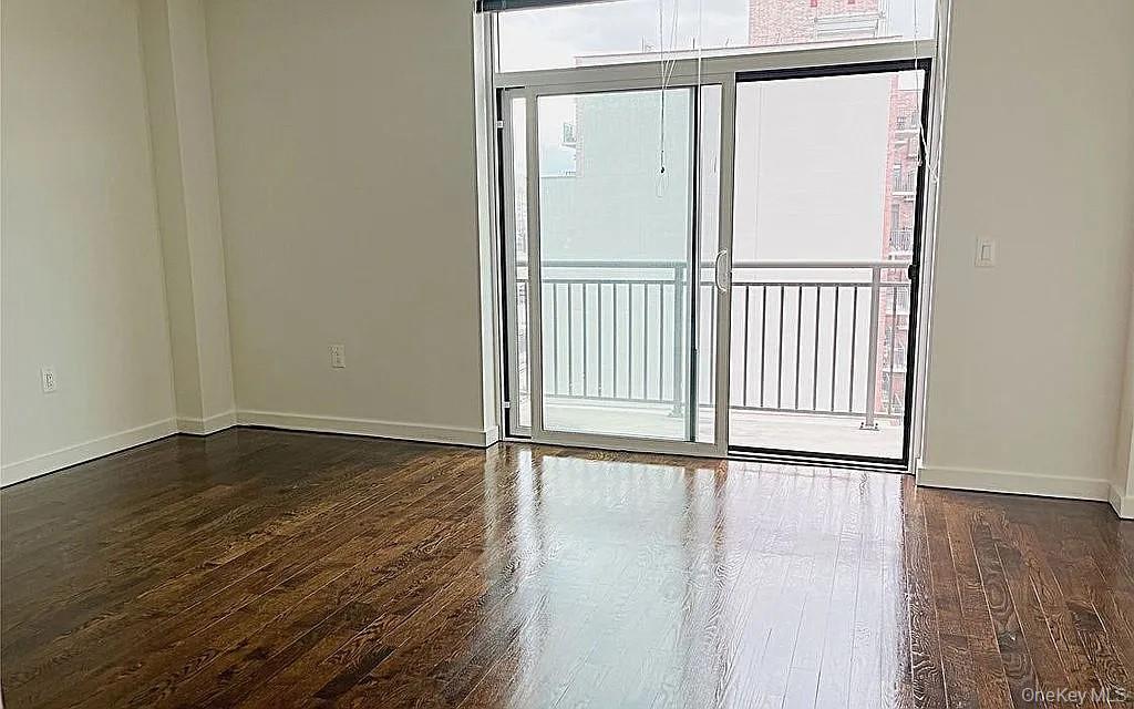1215 Broadway 603 Property Photo 5