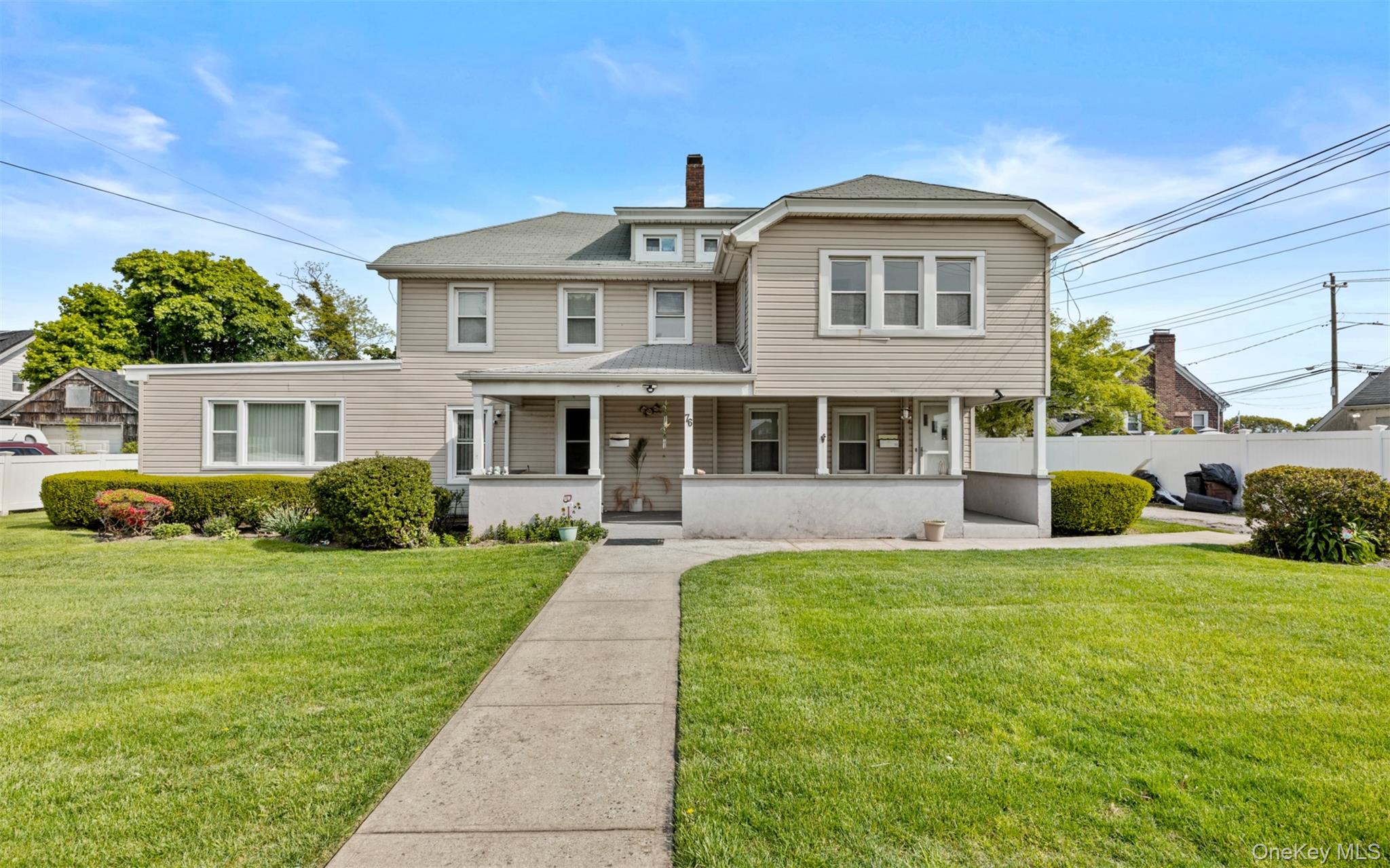 76 Solomon Avenue Property Photo 1