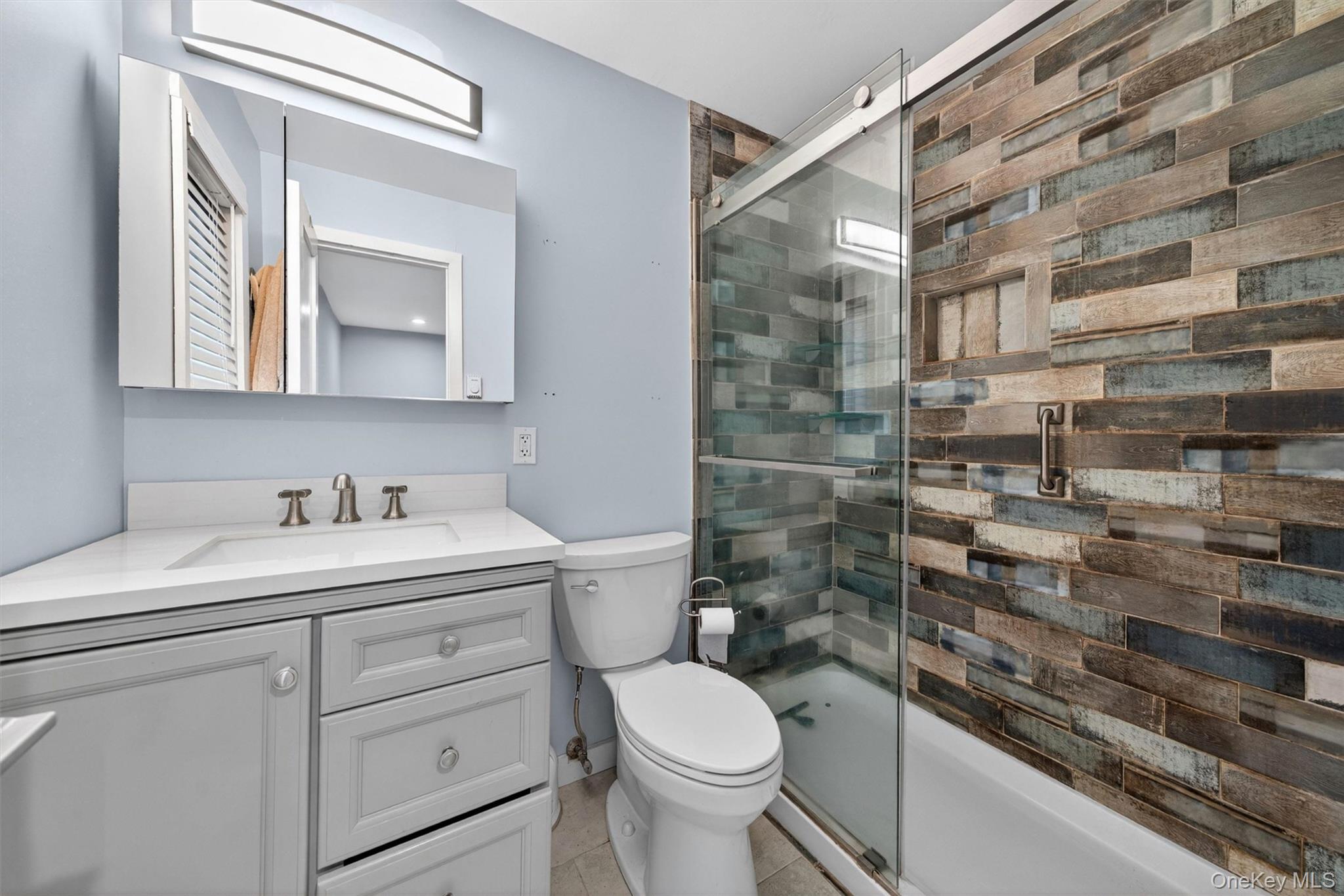 117 Lake Shore Drive Property Photo 23