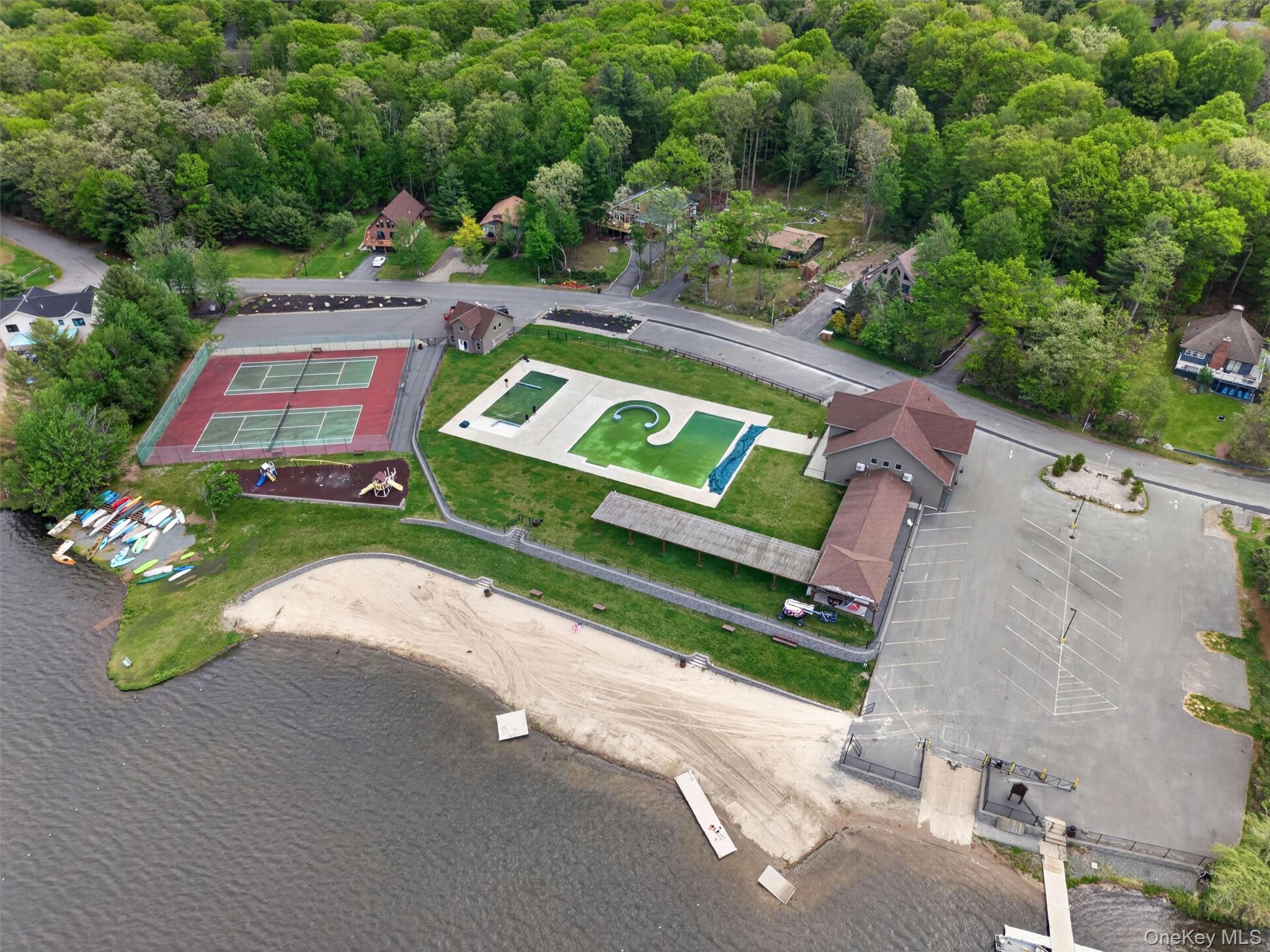 117 Lake Shore Drive Property Photo 45