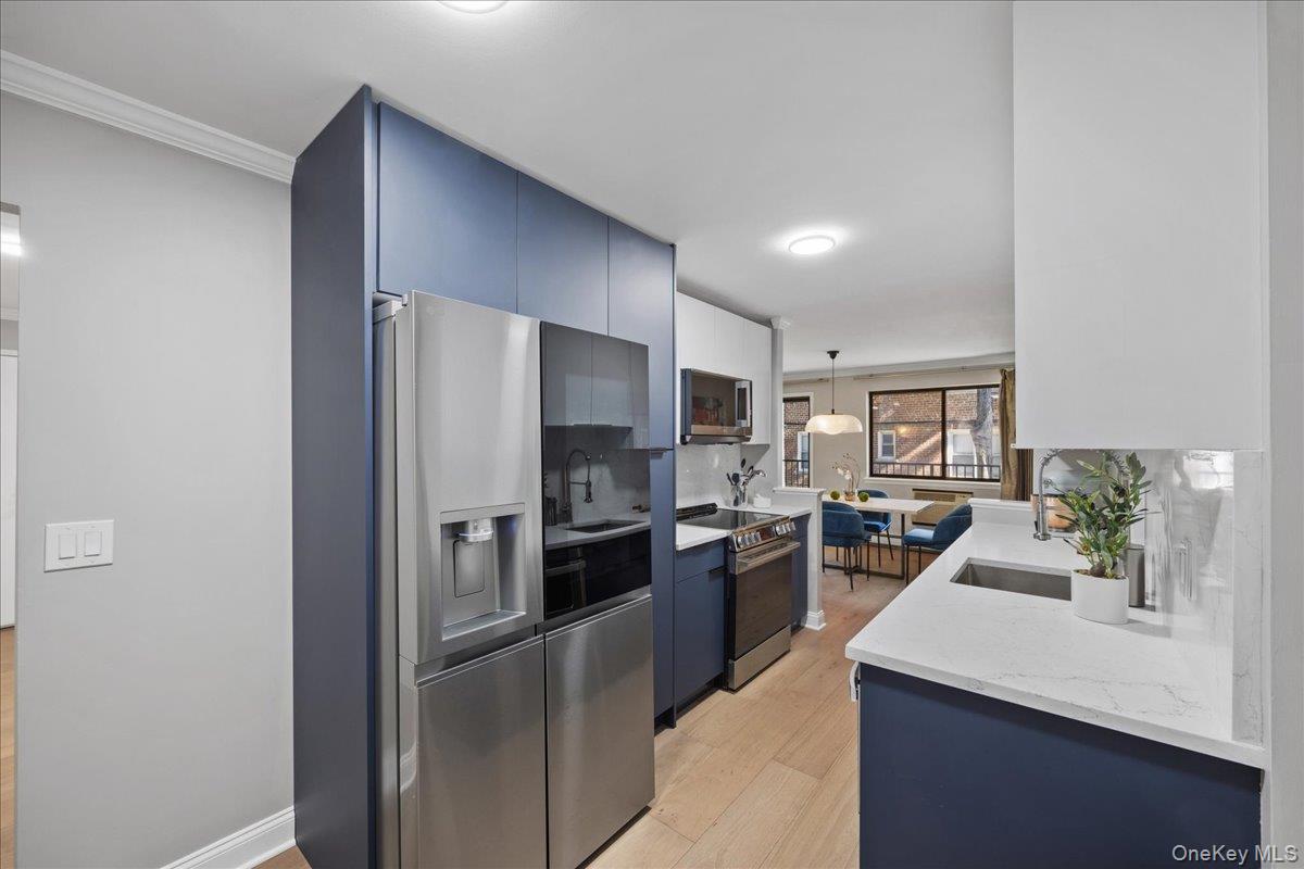 107 N Broadway 213 Property Photo 5