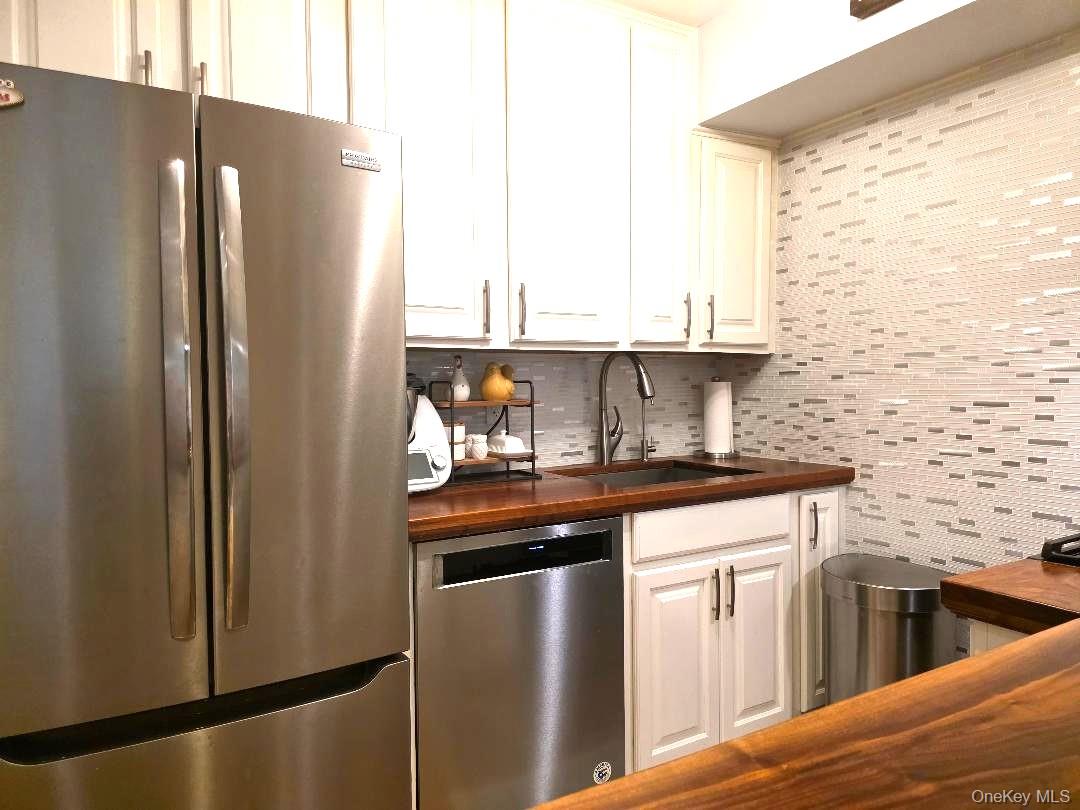 565 Avenue A 104 Property Photo 10