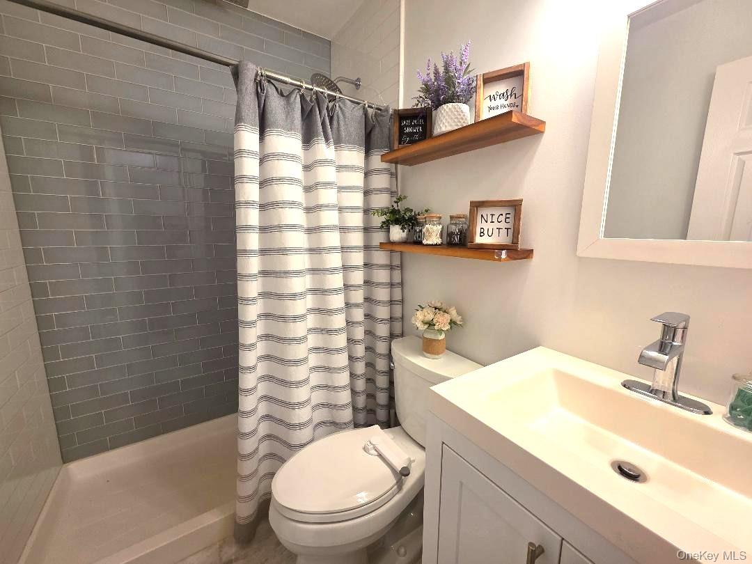 565 Avenue A 104 Property Photo 11