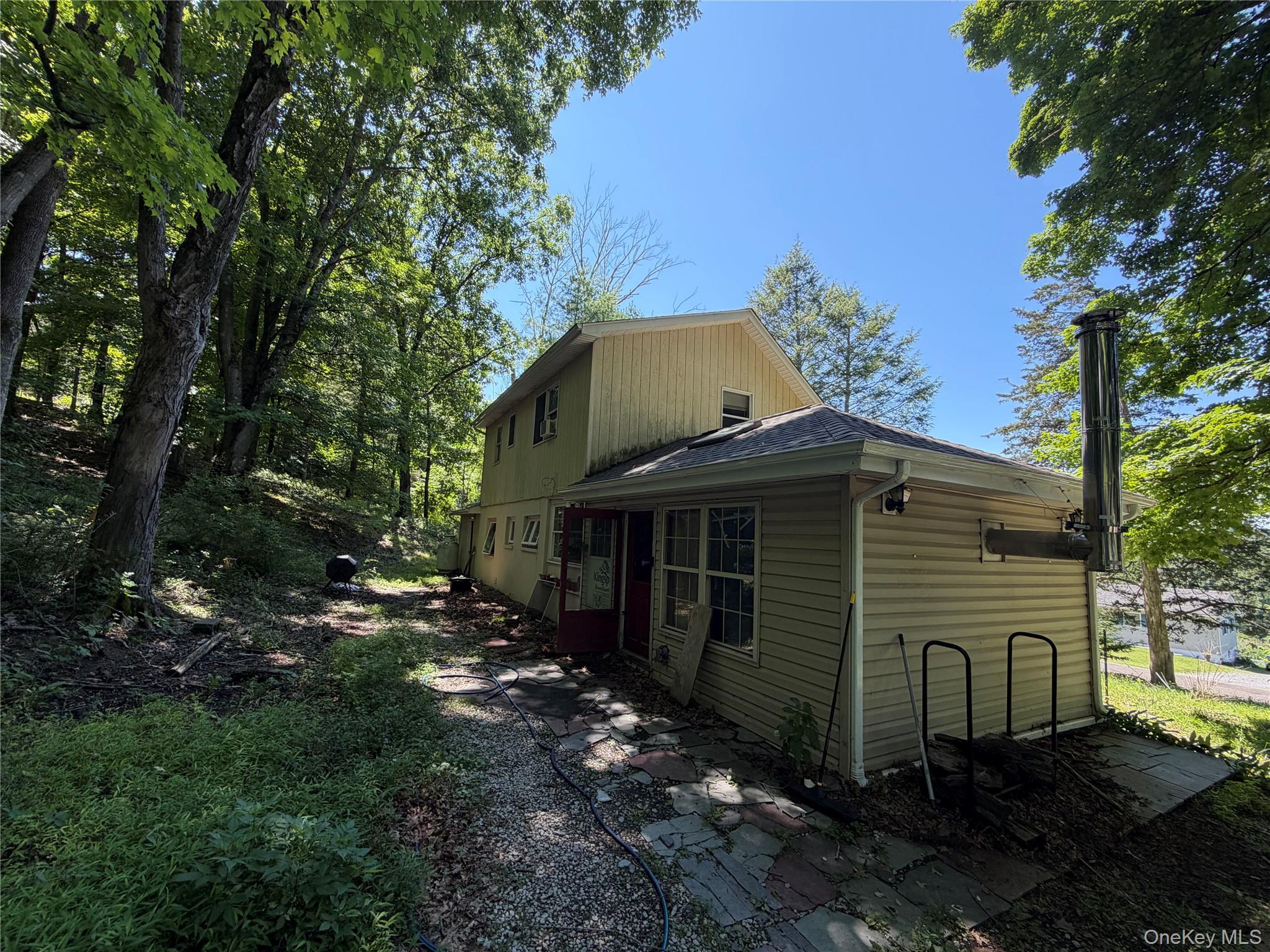 34 Upper Hillman Road Property Photo 1