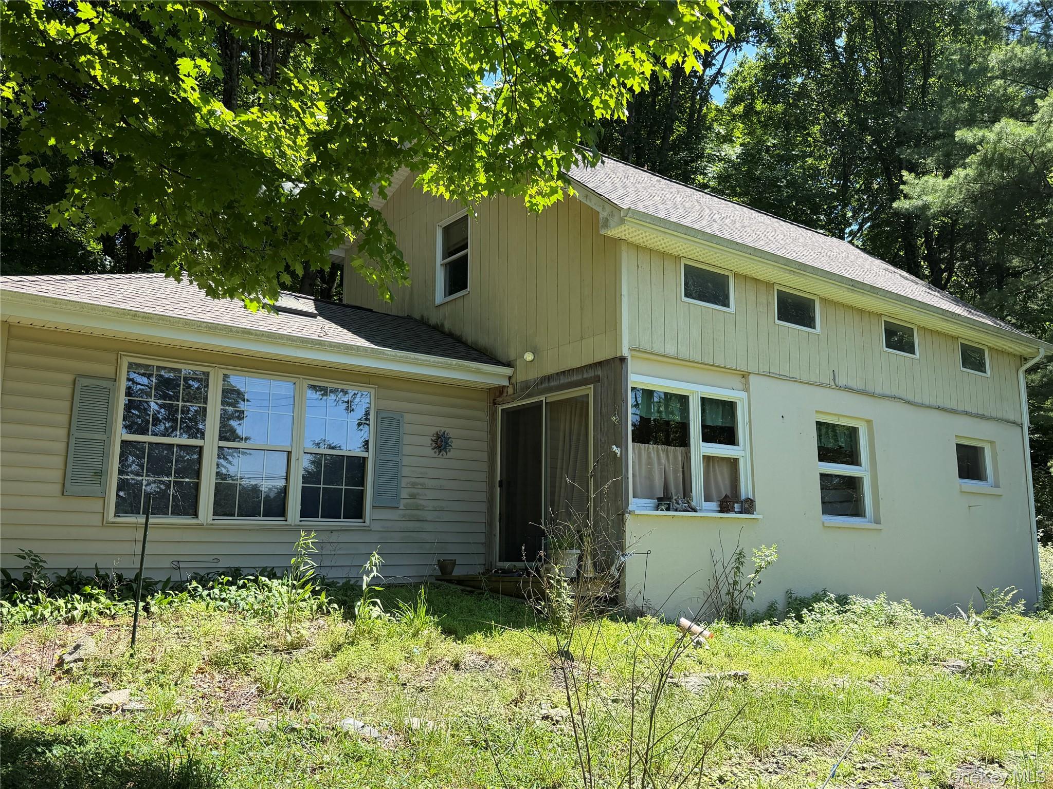 34 Upper Hillman Road Property Photo 3