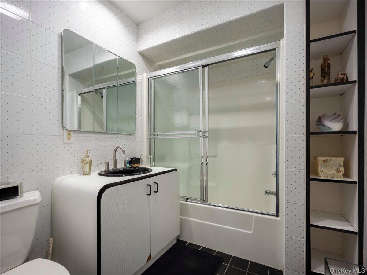 11 Bartlett Road Property Photo 32