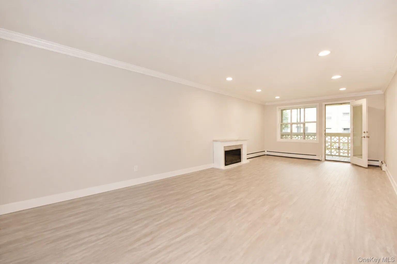 50 Hill Park Avenue 1-l Property Photo 7