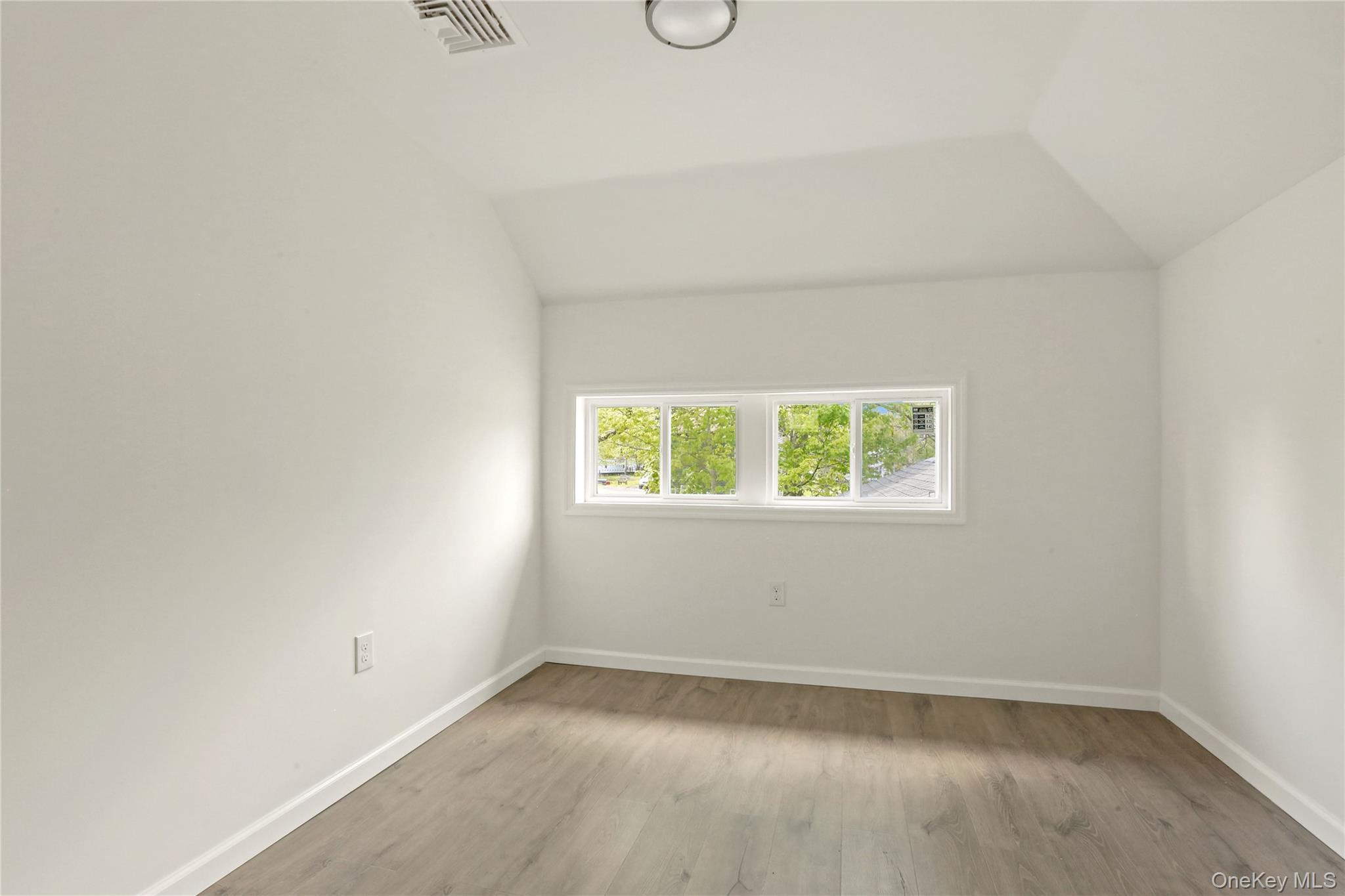 1 Lower Whitfield Road Property Photo 14