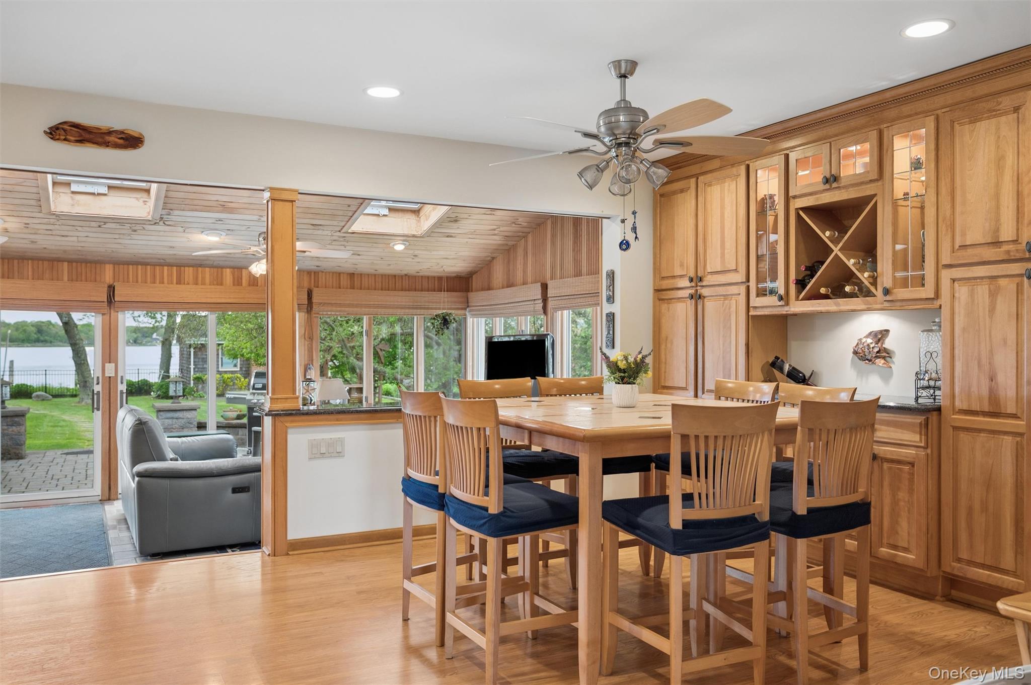 128 Crystal Beach Boulevard Property Photo 11