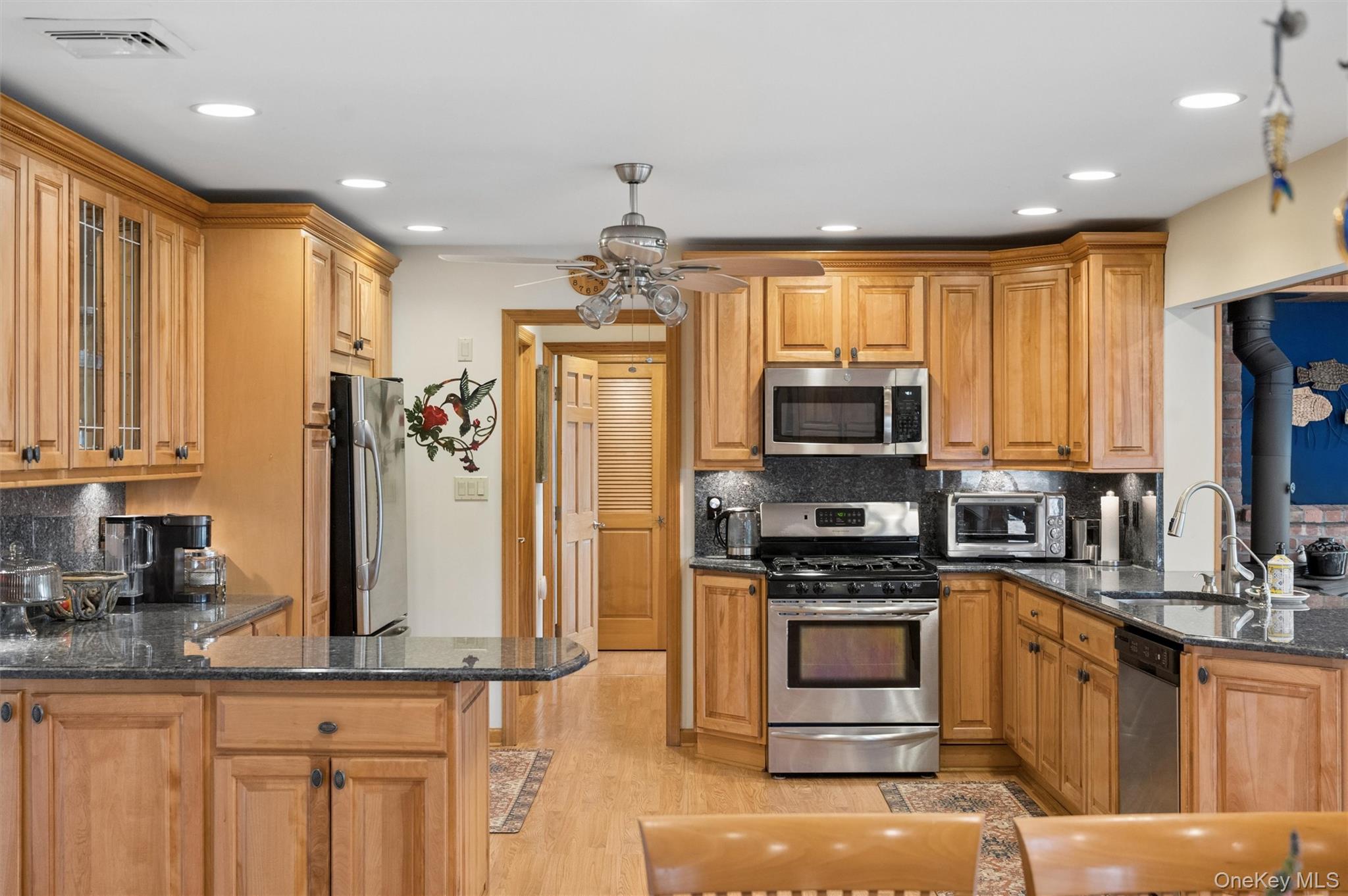 128 Crystal Beach Boulevard Property Photo 12