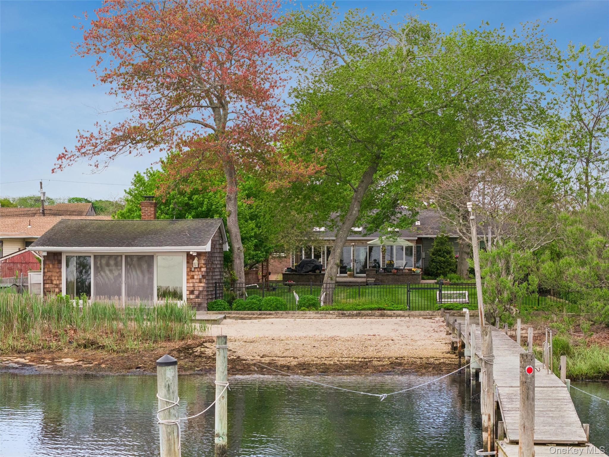128 Crystal Beach Boulevard Property Photo 26