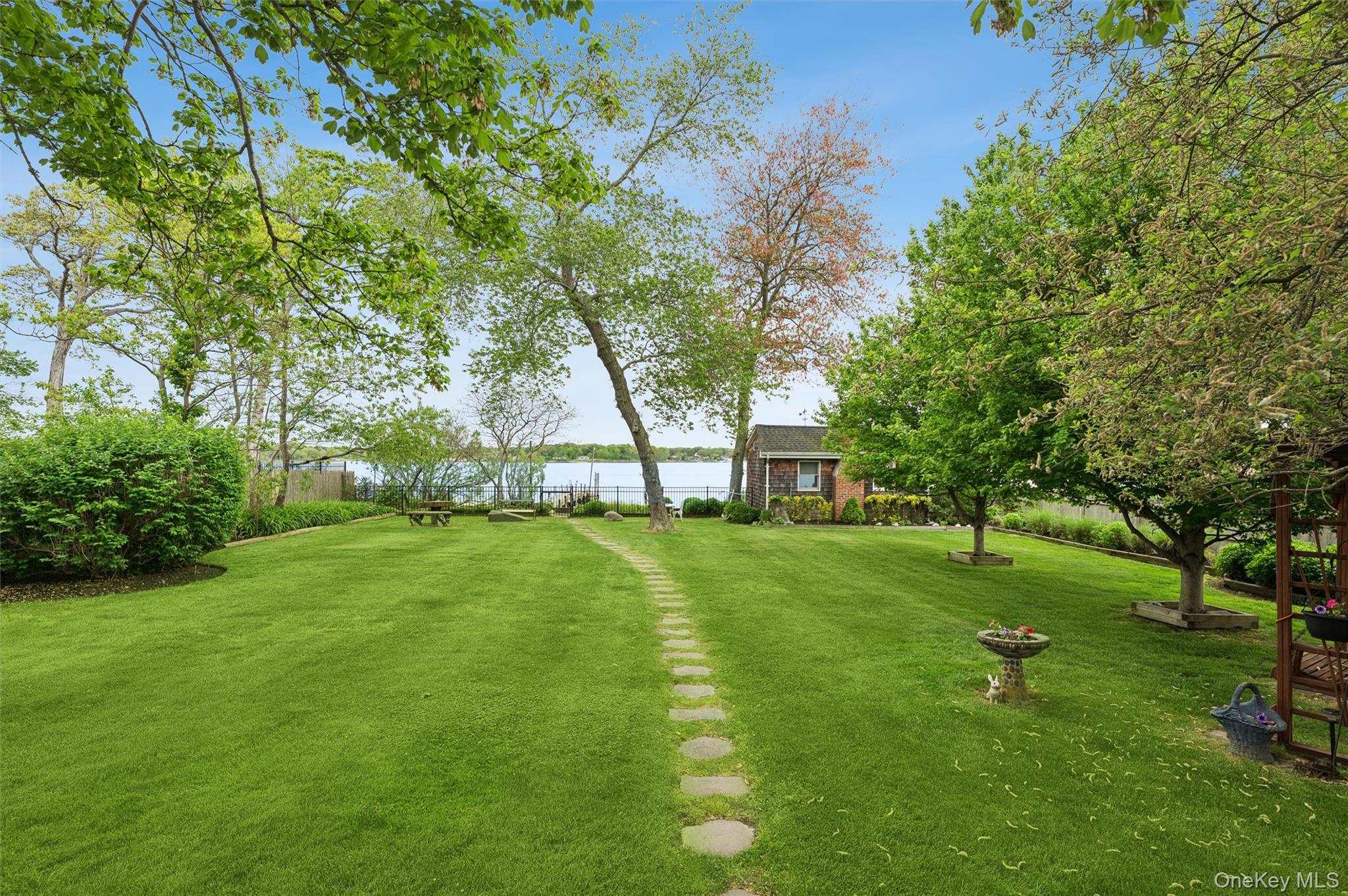 128 Crystal Beach Boulevard Property Photo 30