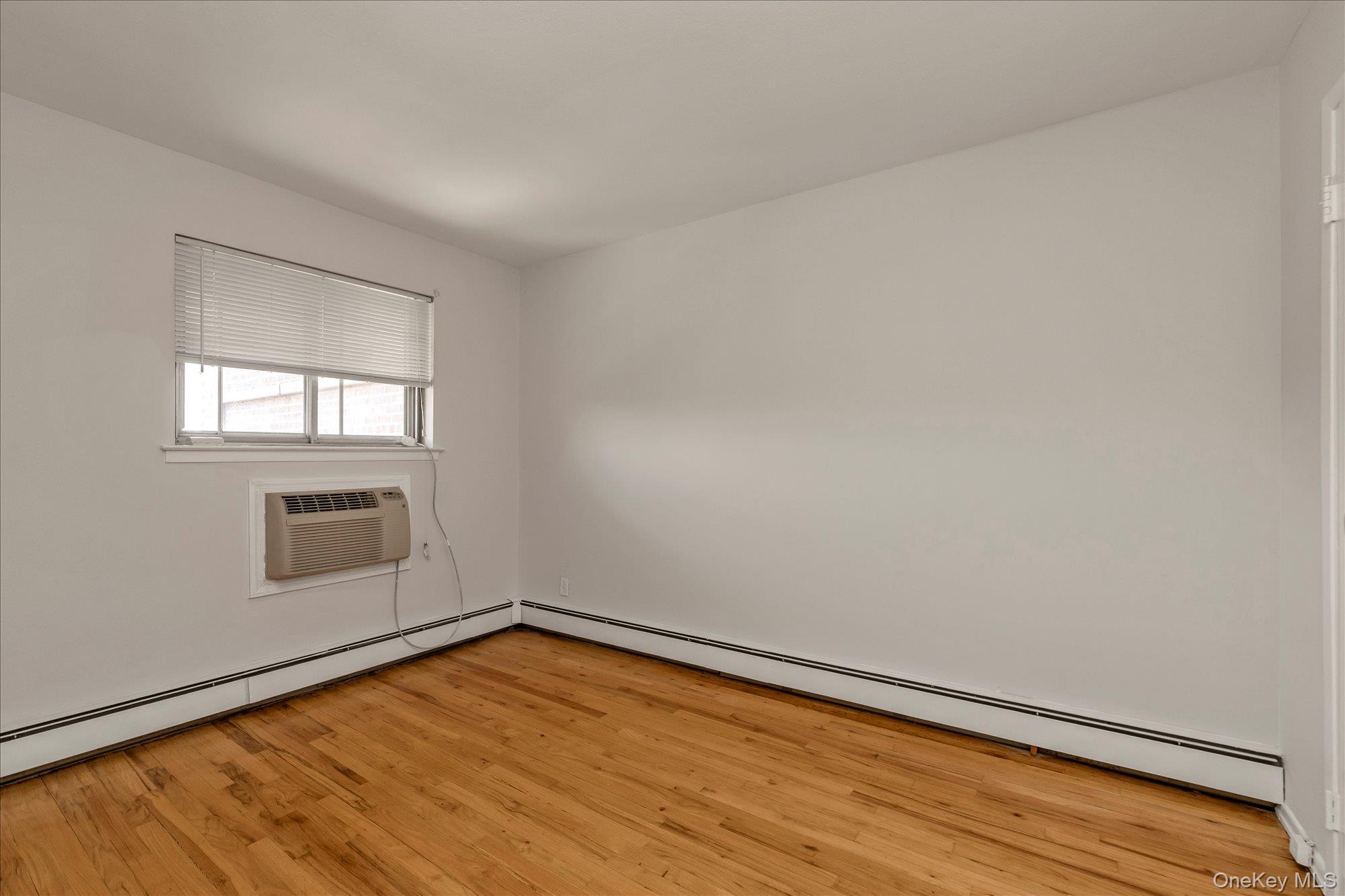93-24 243rd Street Property Photo 6