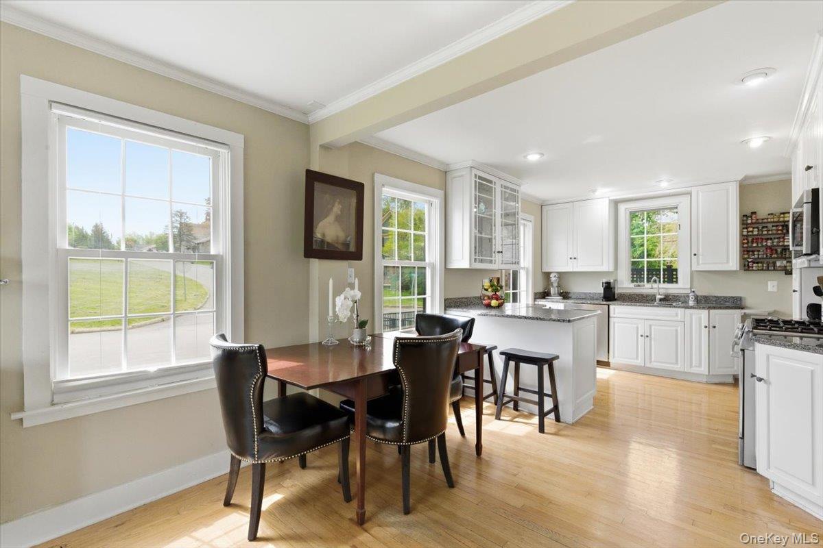 11 Greenport Parkway Property Photo 10