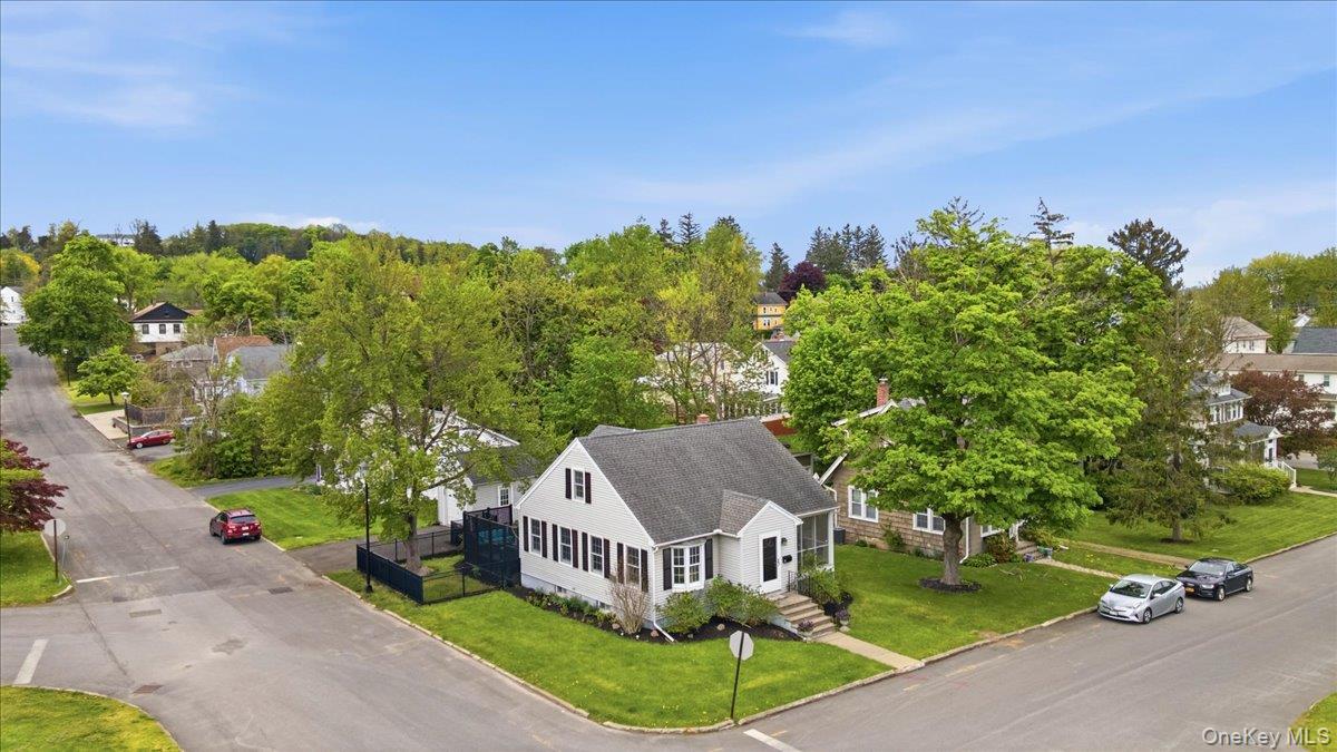 11 Greenport Parkway Property Photo 35