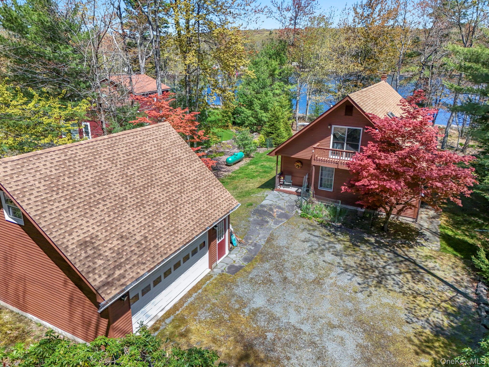 382 S Shore Drive Property Photo 1