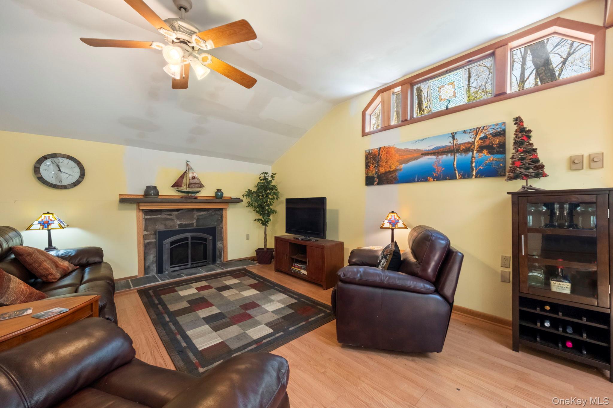 25 Canal Road Property Photo 6