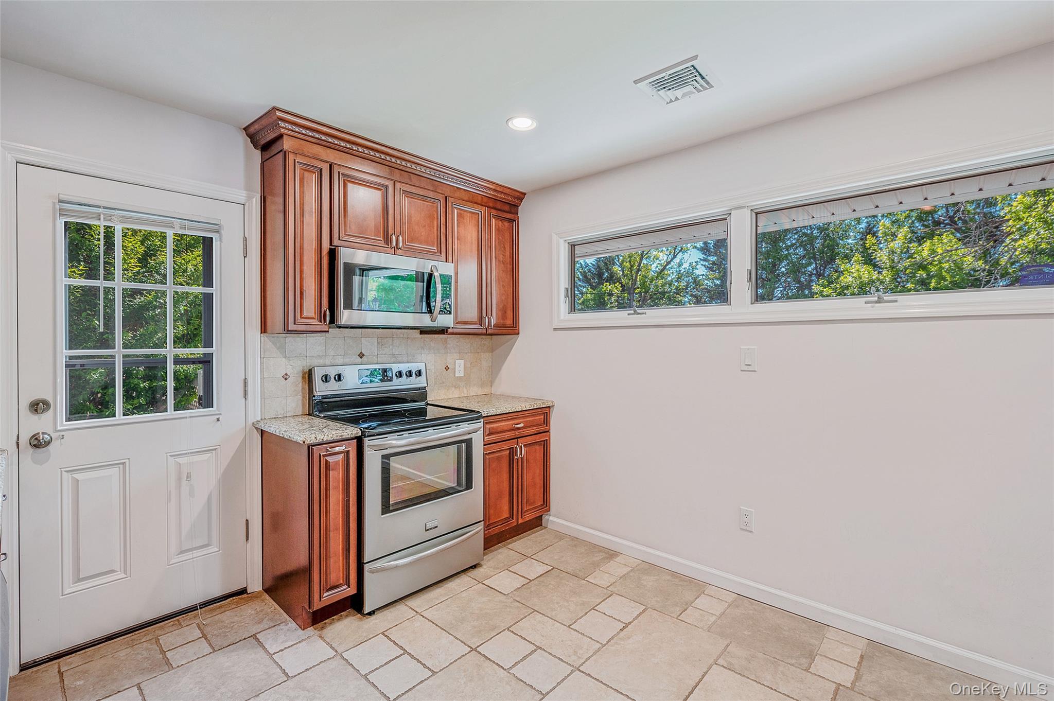 6 Arizona Avenue Property Photo 27