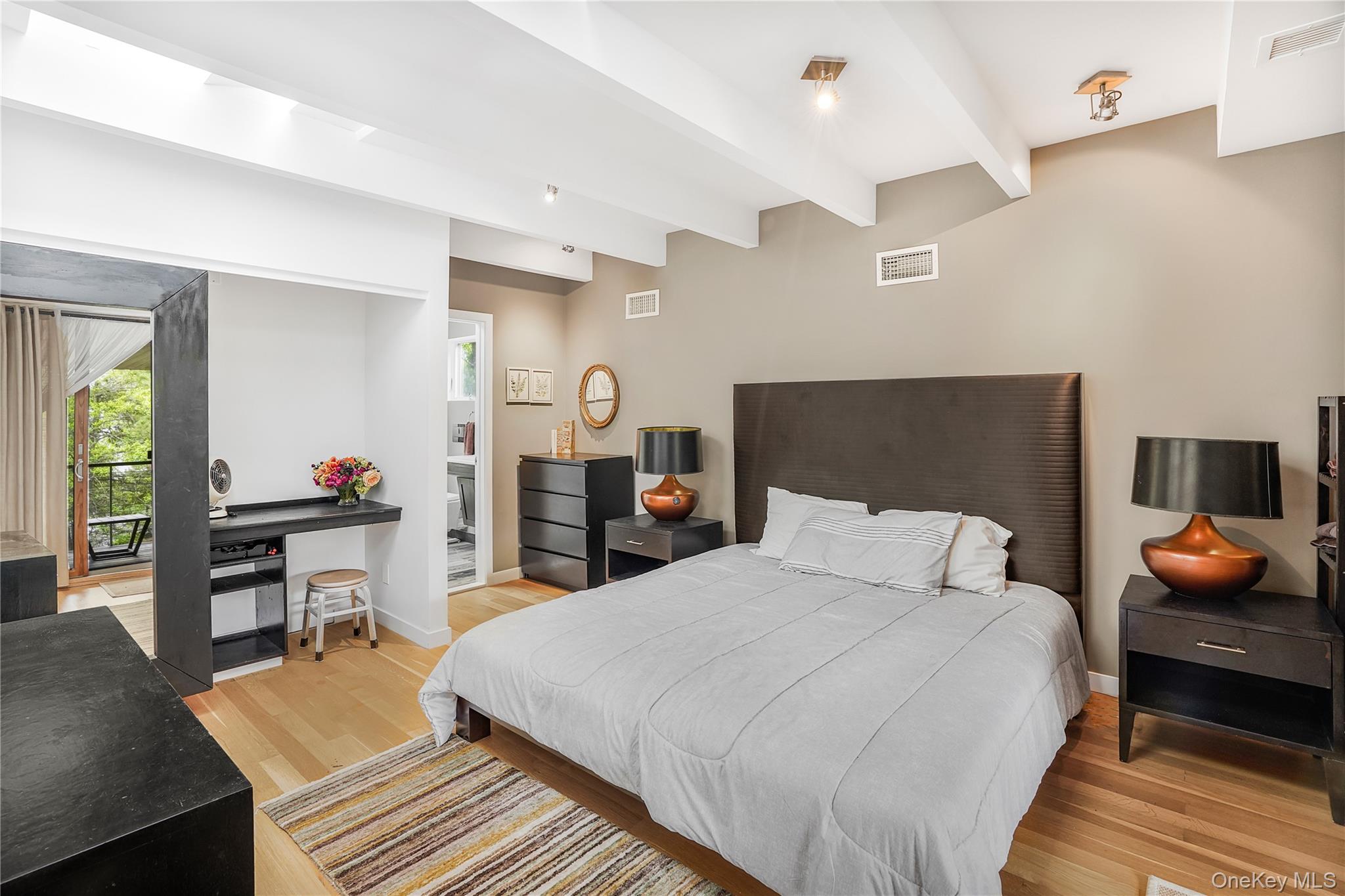 337 Shell Walk Property Photo 10