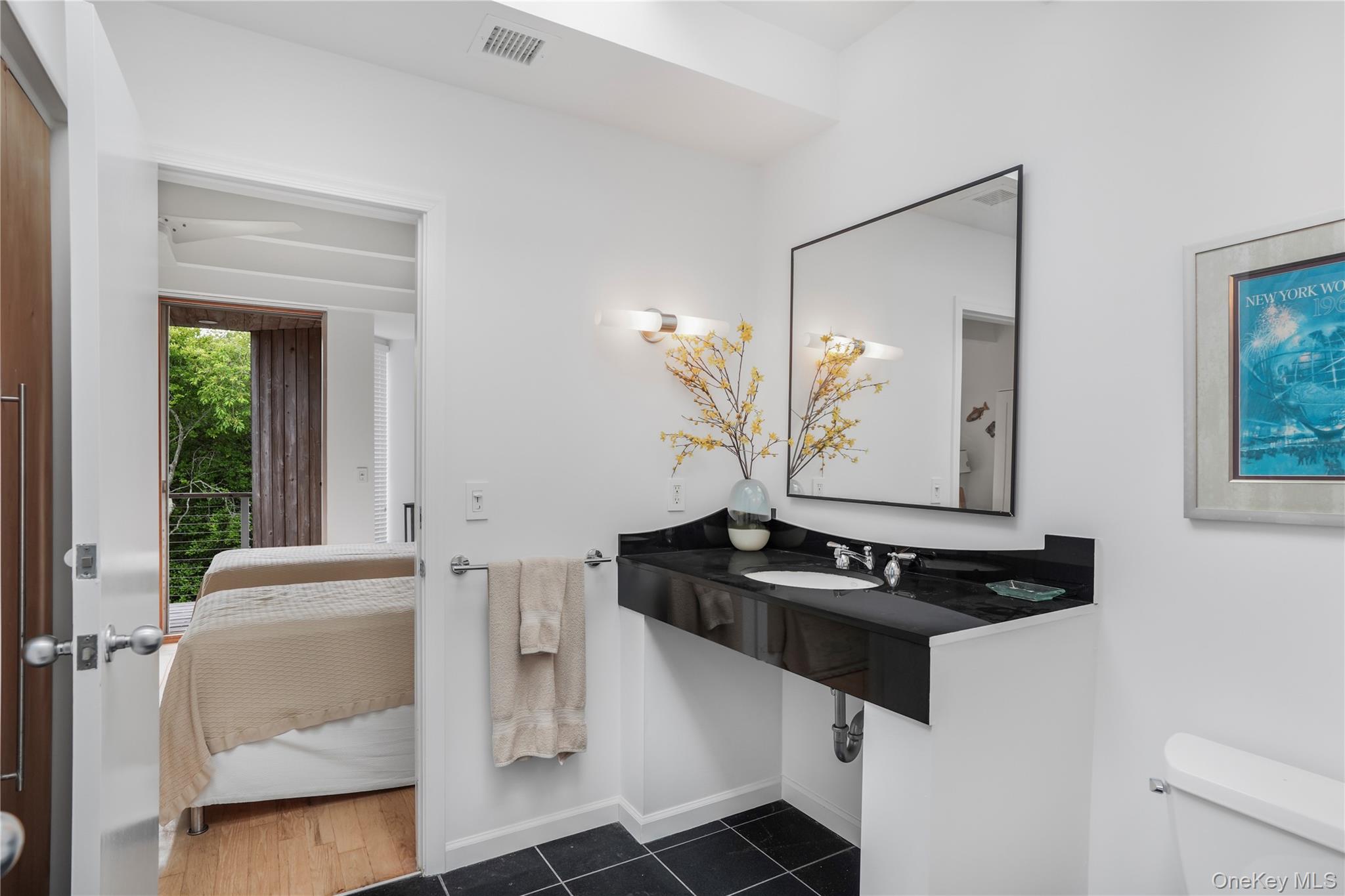 337 Shell Walk Property Photo 14