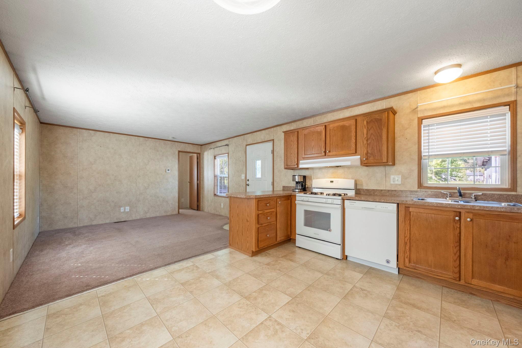 2056 State Route 17k Property Photo 41