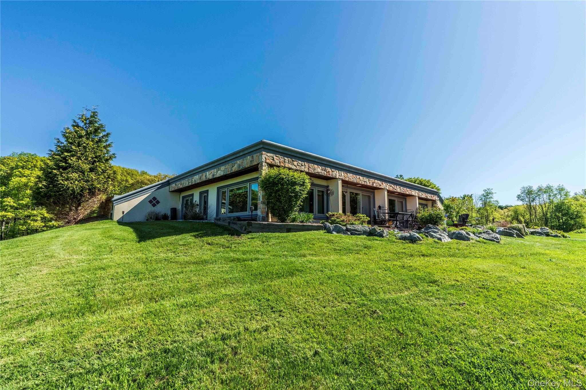 115 N Smith Road Property Photo 1