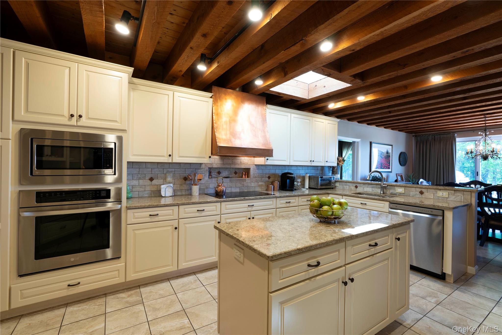 115 N Smith Road Property Photo 10